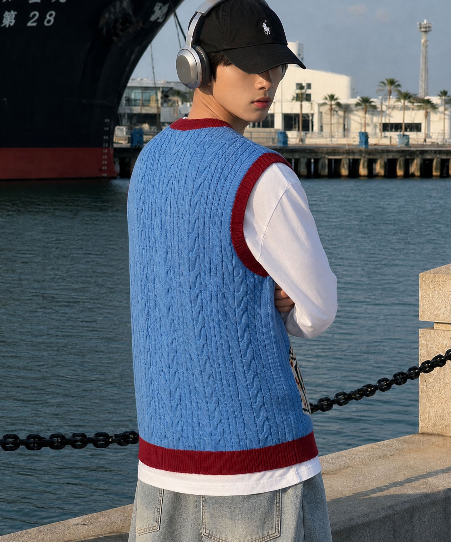 HOOK -original-　クマちゃんからの誕生日プレゼント　前開きニットベスト