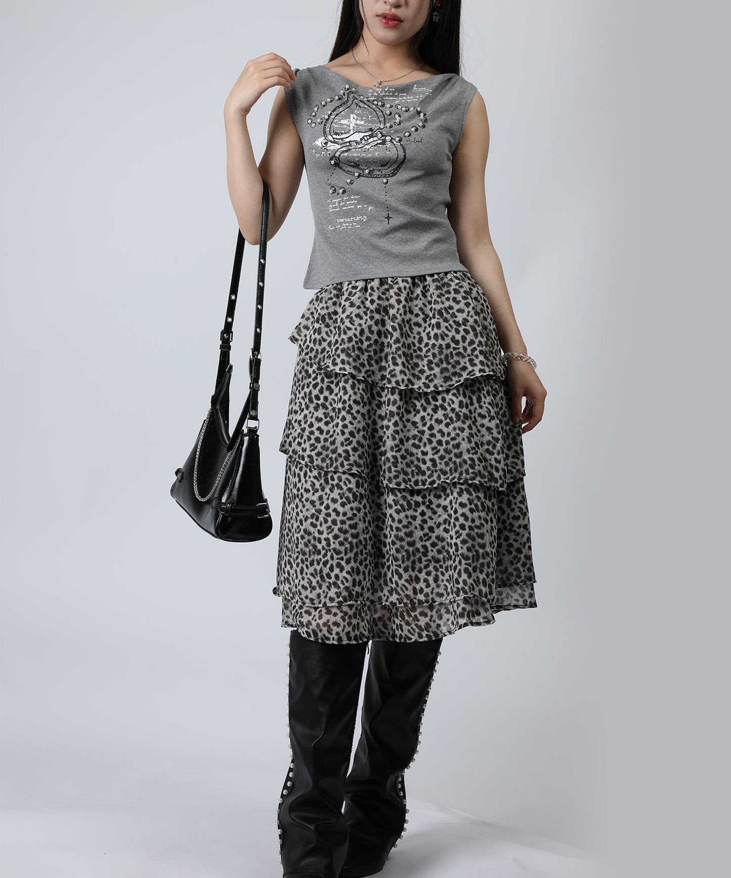 HOOK for girls クロス柄グラフィック オフショルダークロップドTシャツ