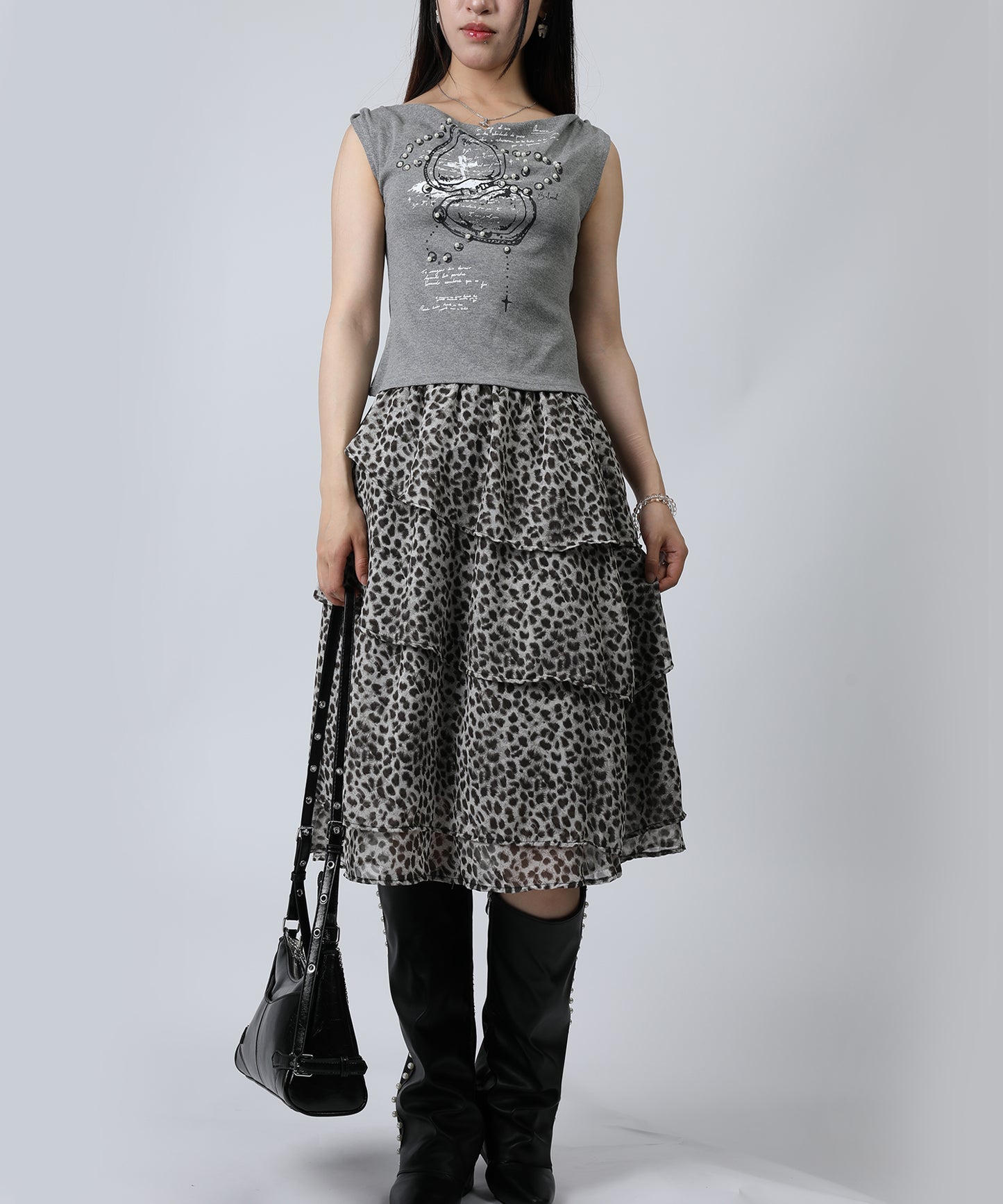 HOOK for girls クロス柄グラフィック オフショルダークロップドTシャツ