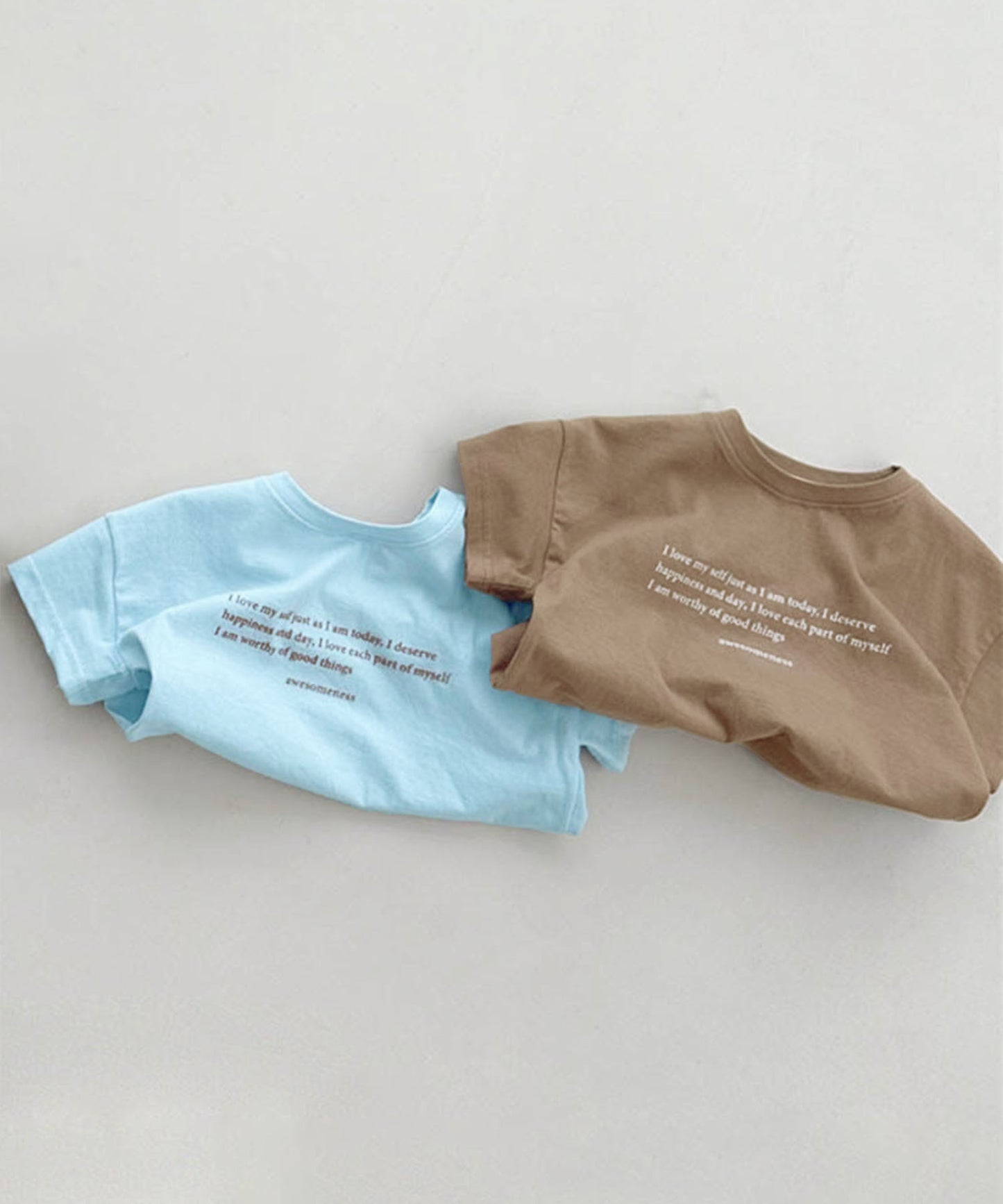 【aimoha-KIDS-】ロゴプリントコットンTシャツ (SS)