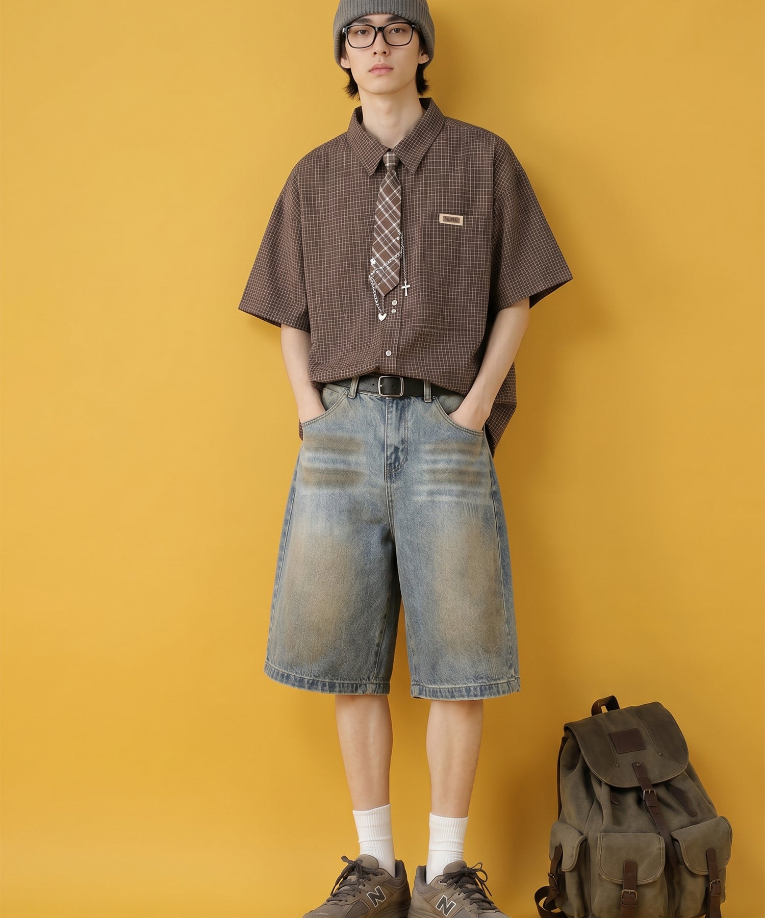 チェーン付きネクタイ＆半袖グリッドチェックシャツ