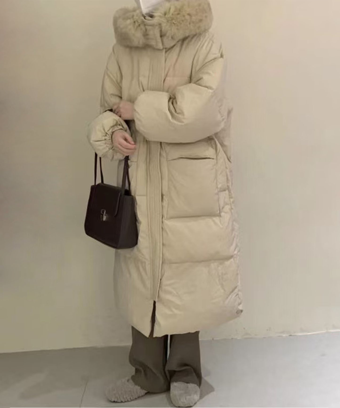 ふわふわフォックスファーフードロングダウン