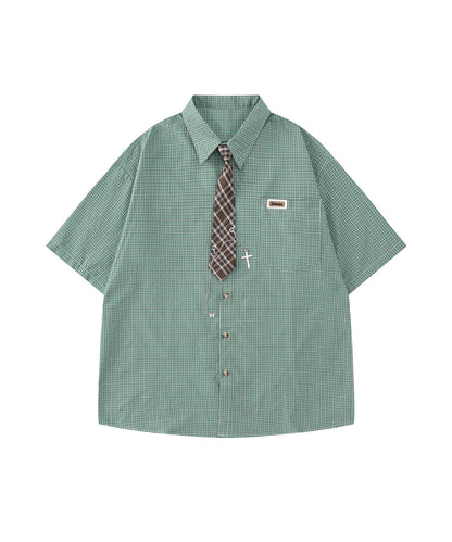 チェーン付きネクタイ＆半袖グリッドチェックシャツ