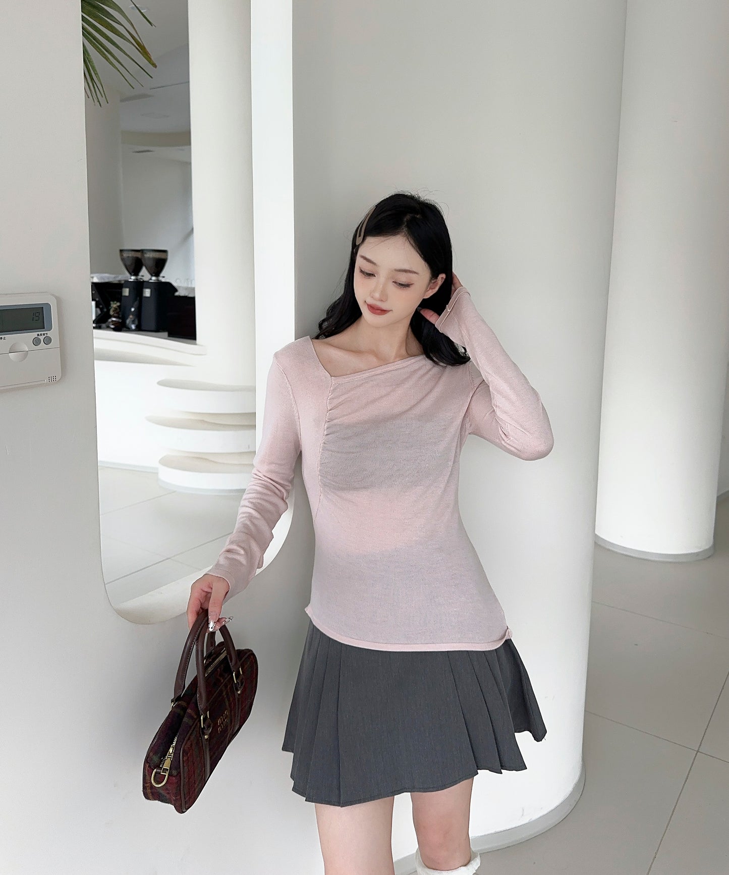 【Jasmine】アシンメトリーニットプルオーバー