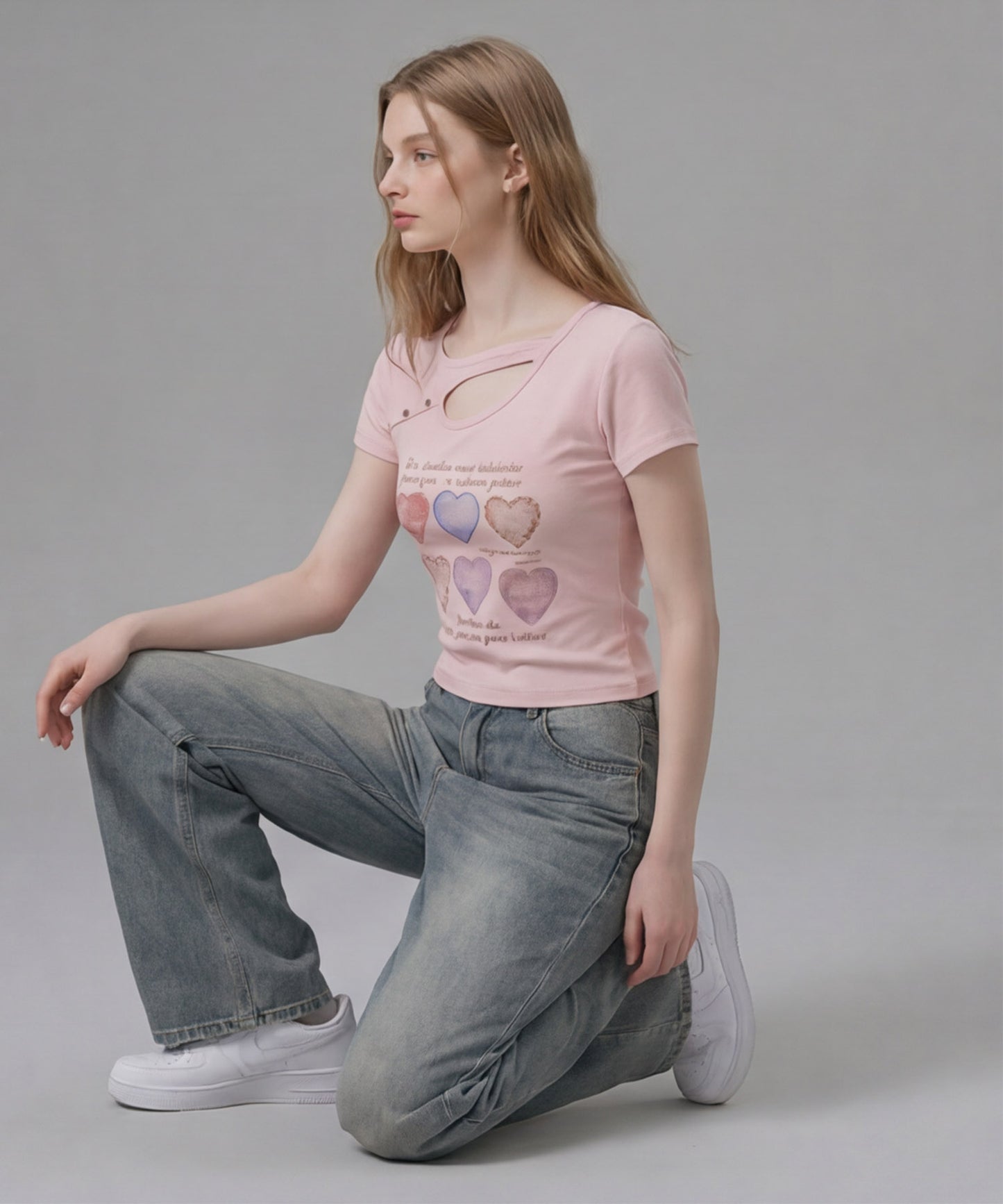 HOOK for girls 胸元デザイン × ハートスタッズプリント　クロップド 半袖 Tシャツ