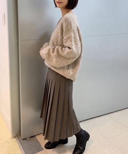 aimoha/ゴールドモチーフ付きVネックルーズニット