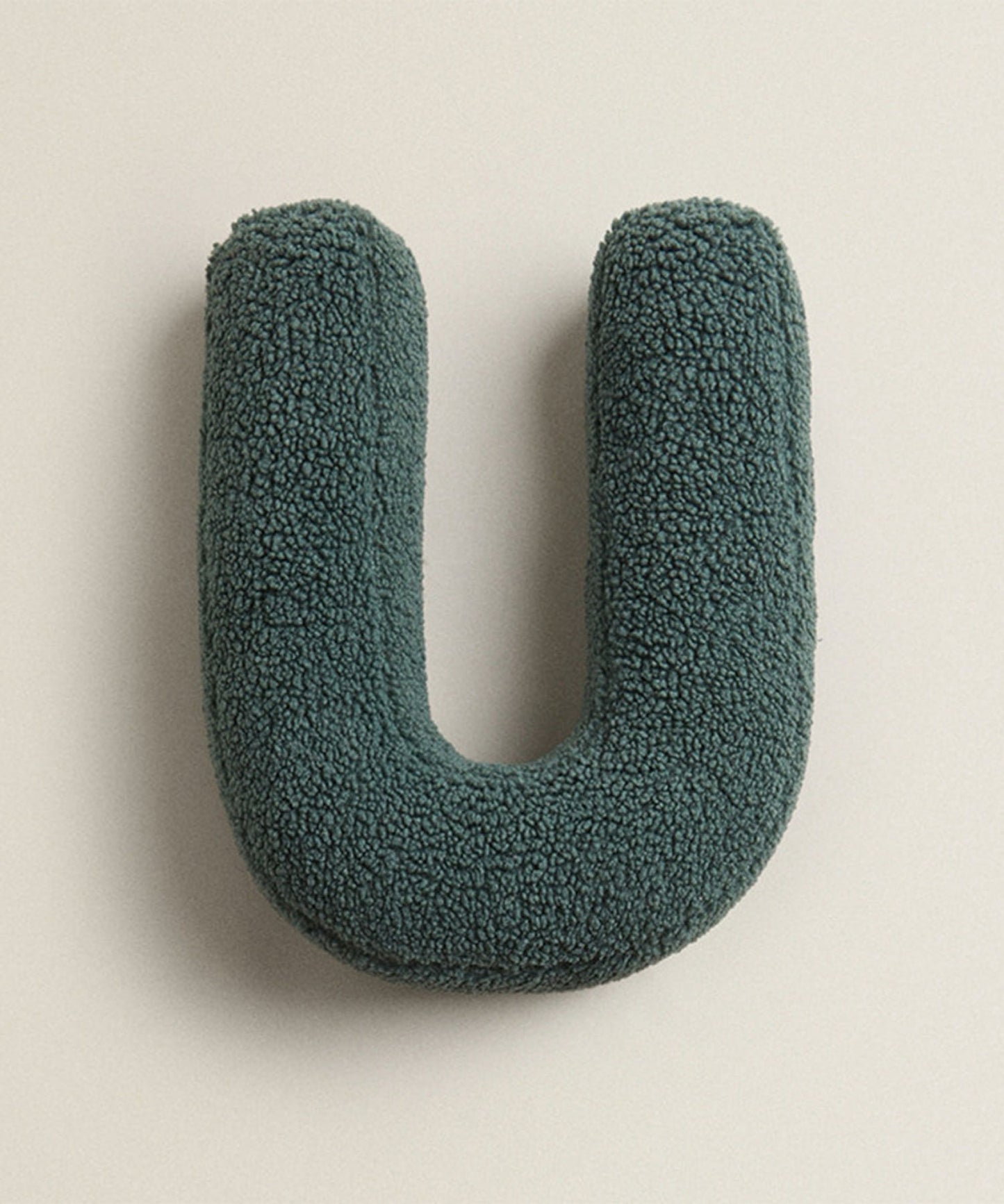 アルファベットイニシャルクッション