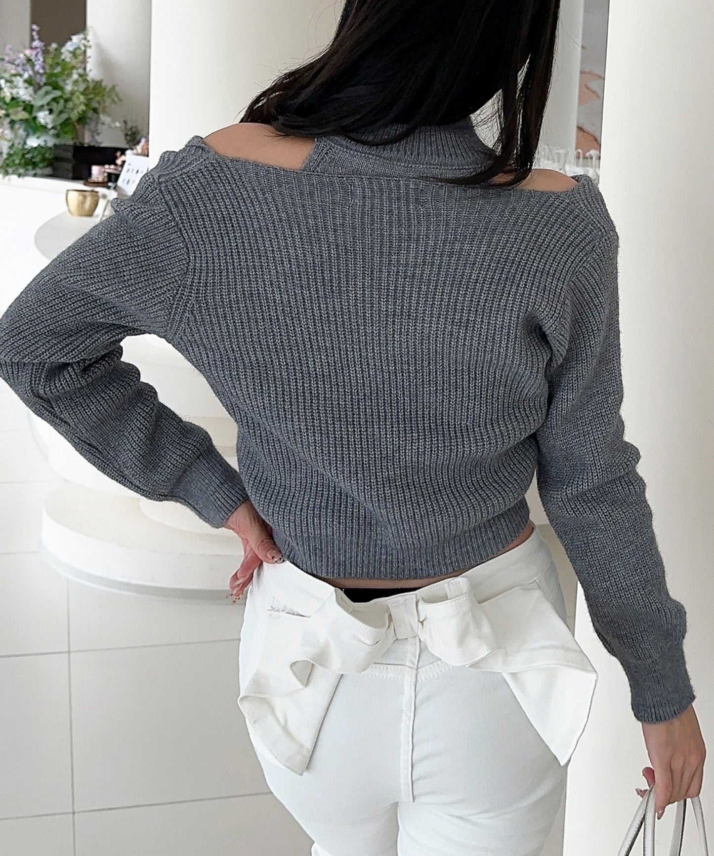 【Jasmine】ハイネック肩見せニットプルオーバー