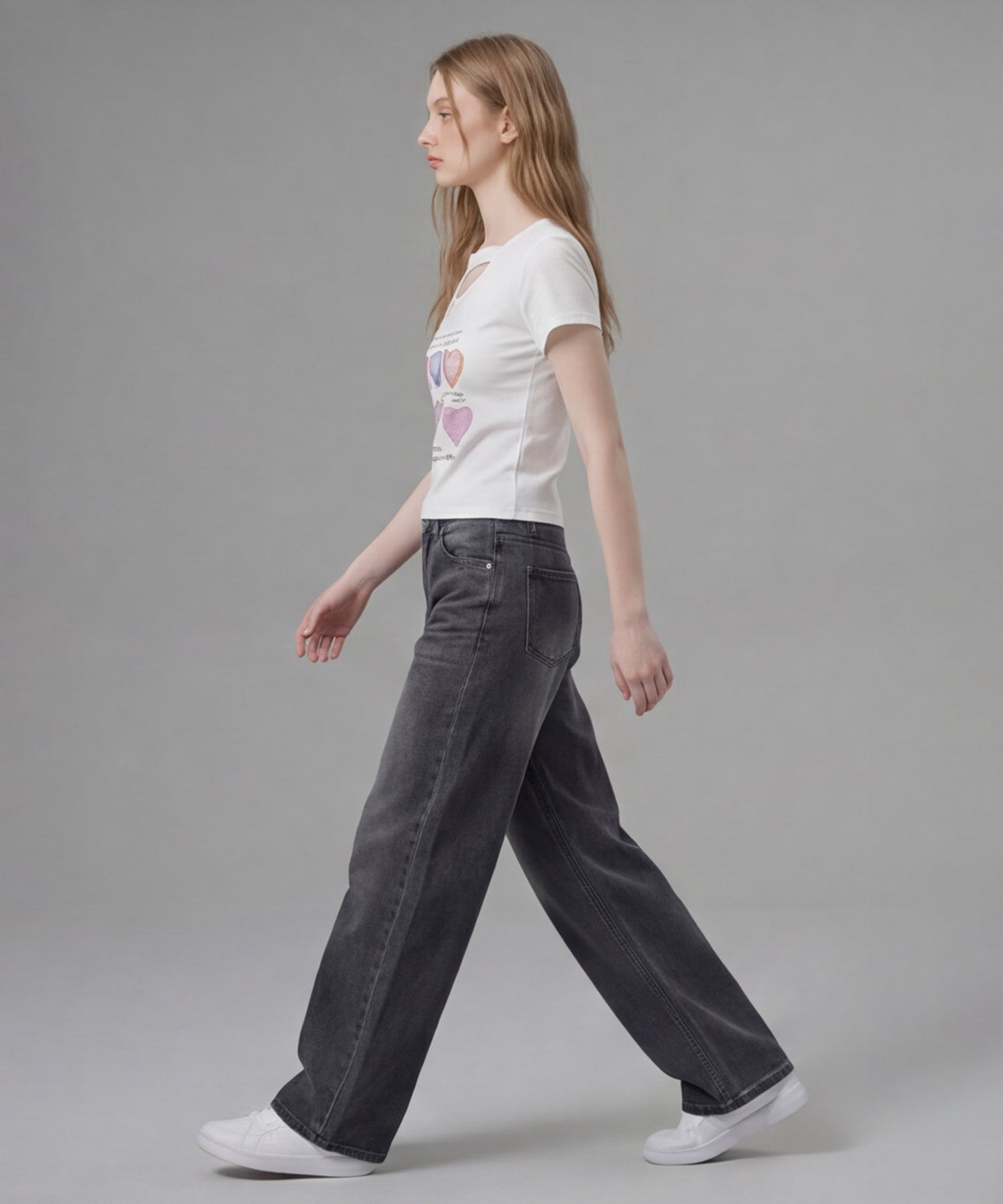 HOOK for girls 胸元デザイン × ハートスタッズプリント　クロップド 半袖 Tシャツ
