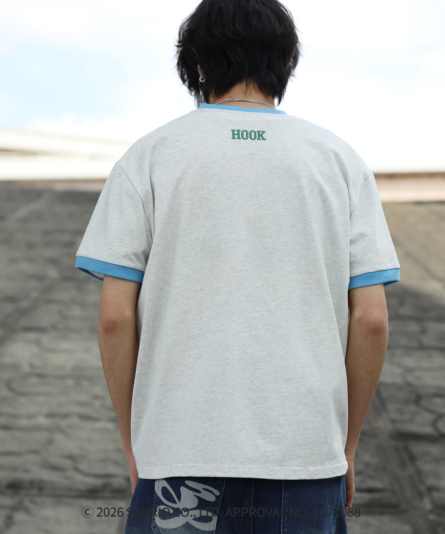 HOOK -original-　サンリオキャラクターズ コラボ バイカラープリントリンガーTシャツ