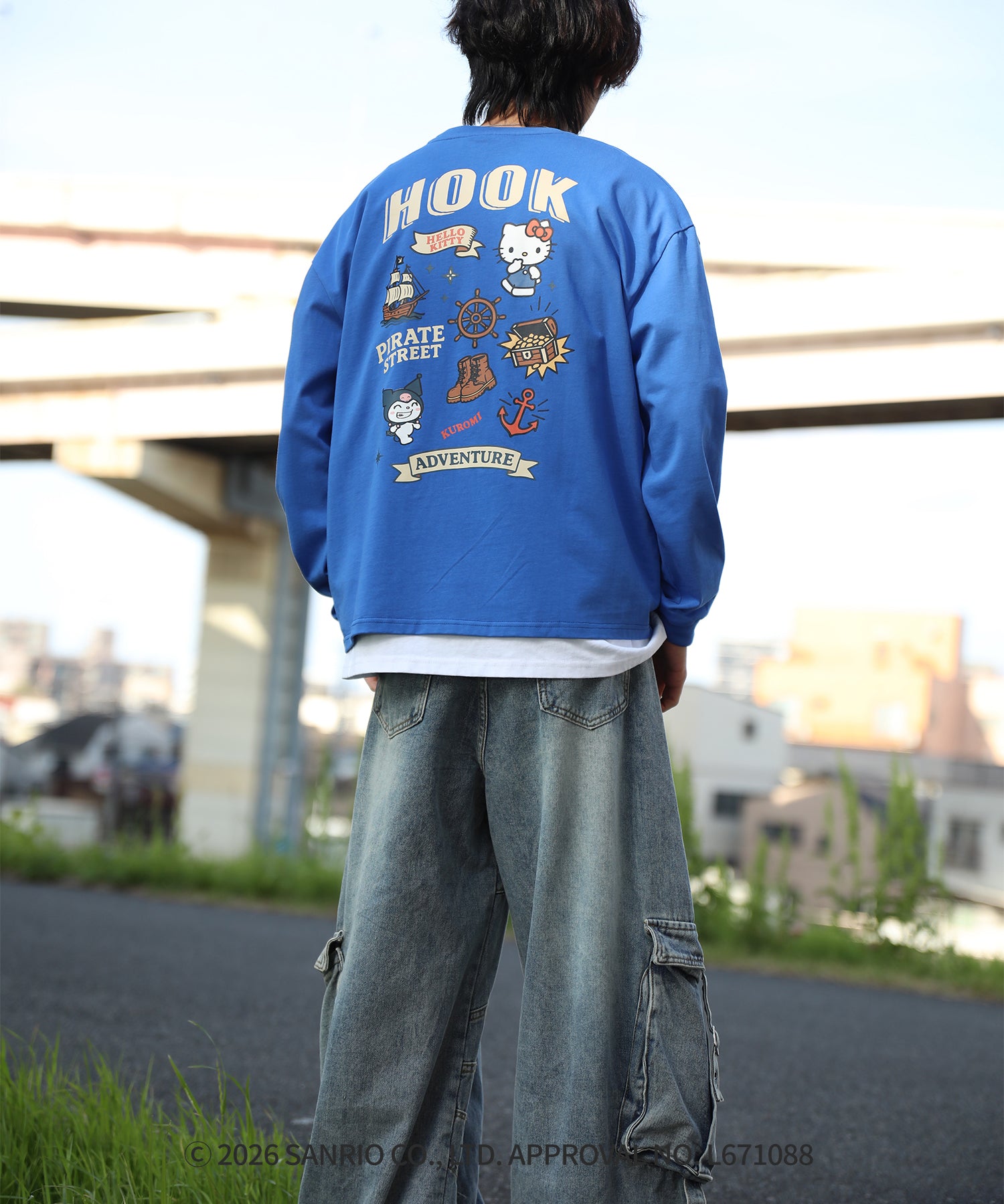 HOOK -original-　サンリオキャラクターズ コラボ バックプリントロンTEE