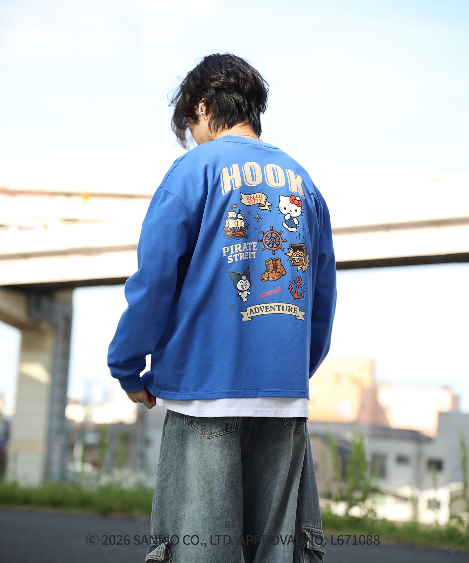 HOOK -original-　サンリオキャラクターズ コラボ バックプリントロンTEE
