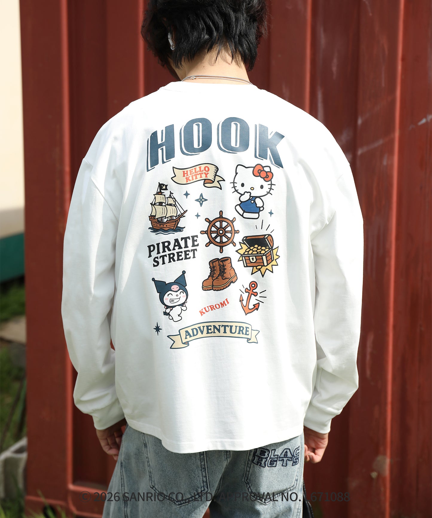 HOOK -original-　サンリオキャラクターズ コラボ バックプリントロンTEE