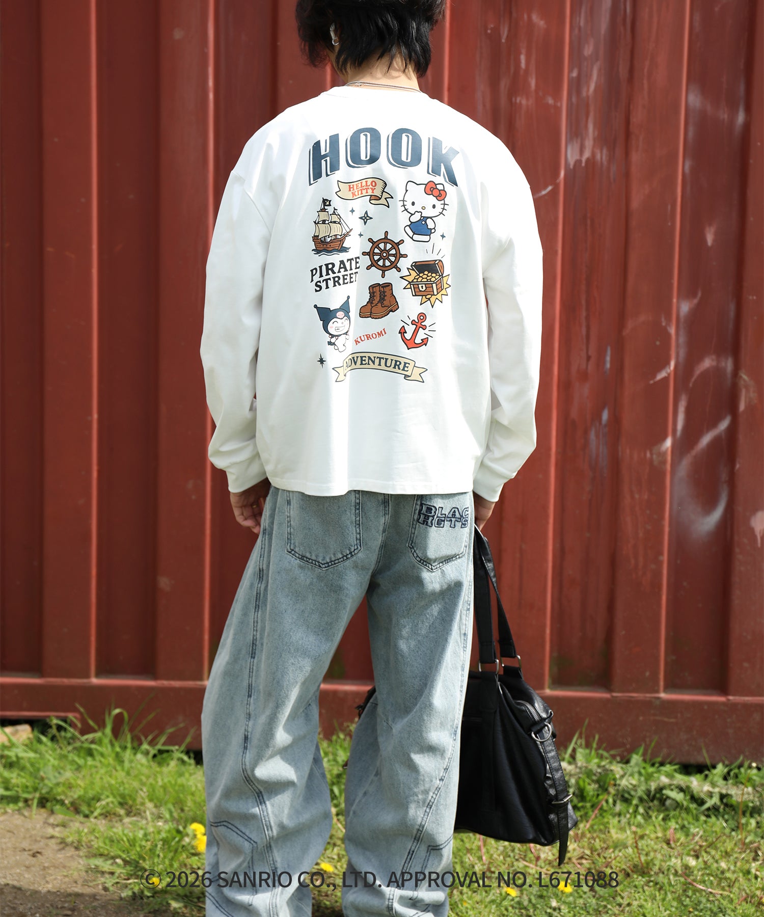 HOOK -original-　サンリオキャラクターズ コラボ バックプリントロンTEE