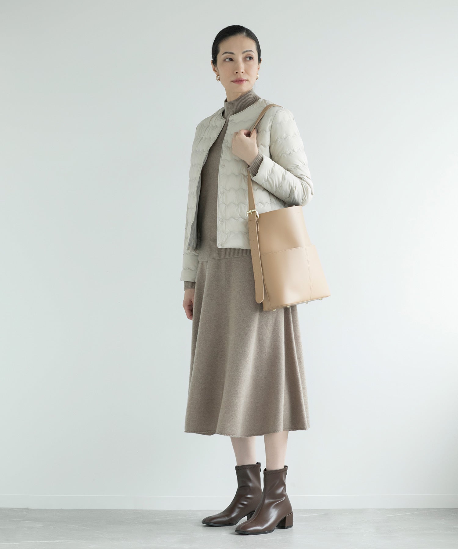 【DECADE】ラウンドネックダウンジャケット