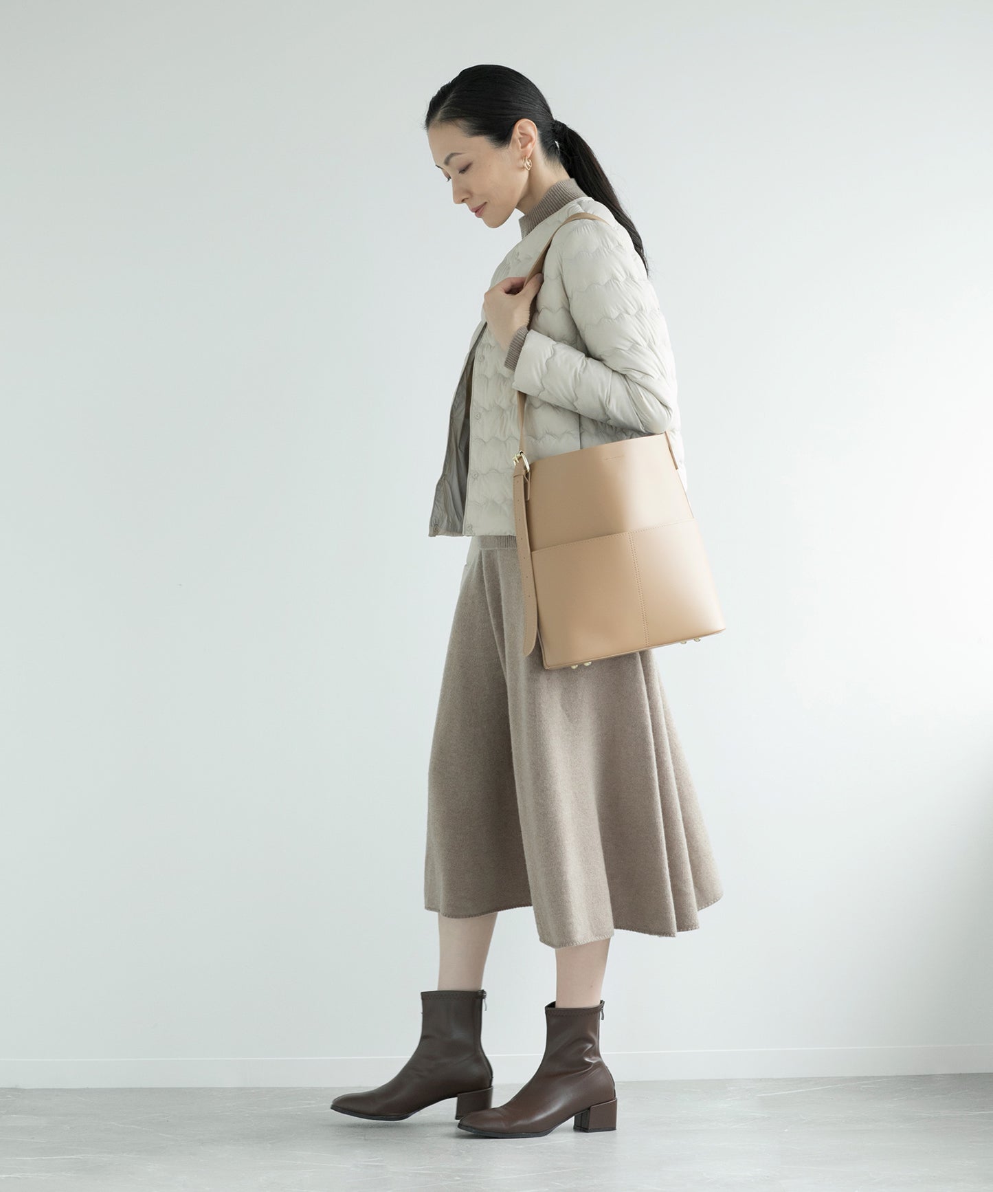 【DECADE】ラウンドネックダウンジャケット