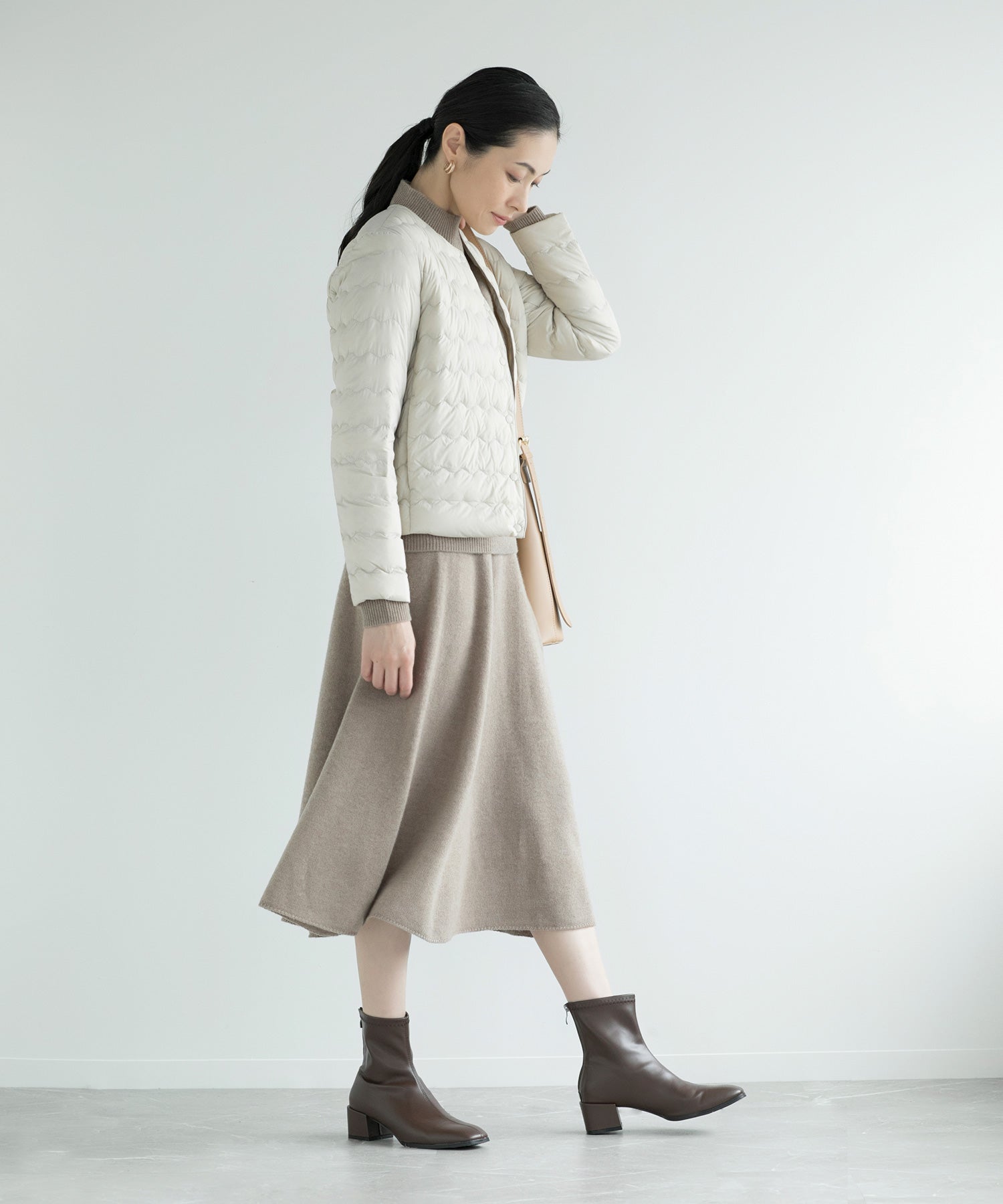 【DECADE】ラウンドネックダウンジャケット