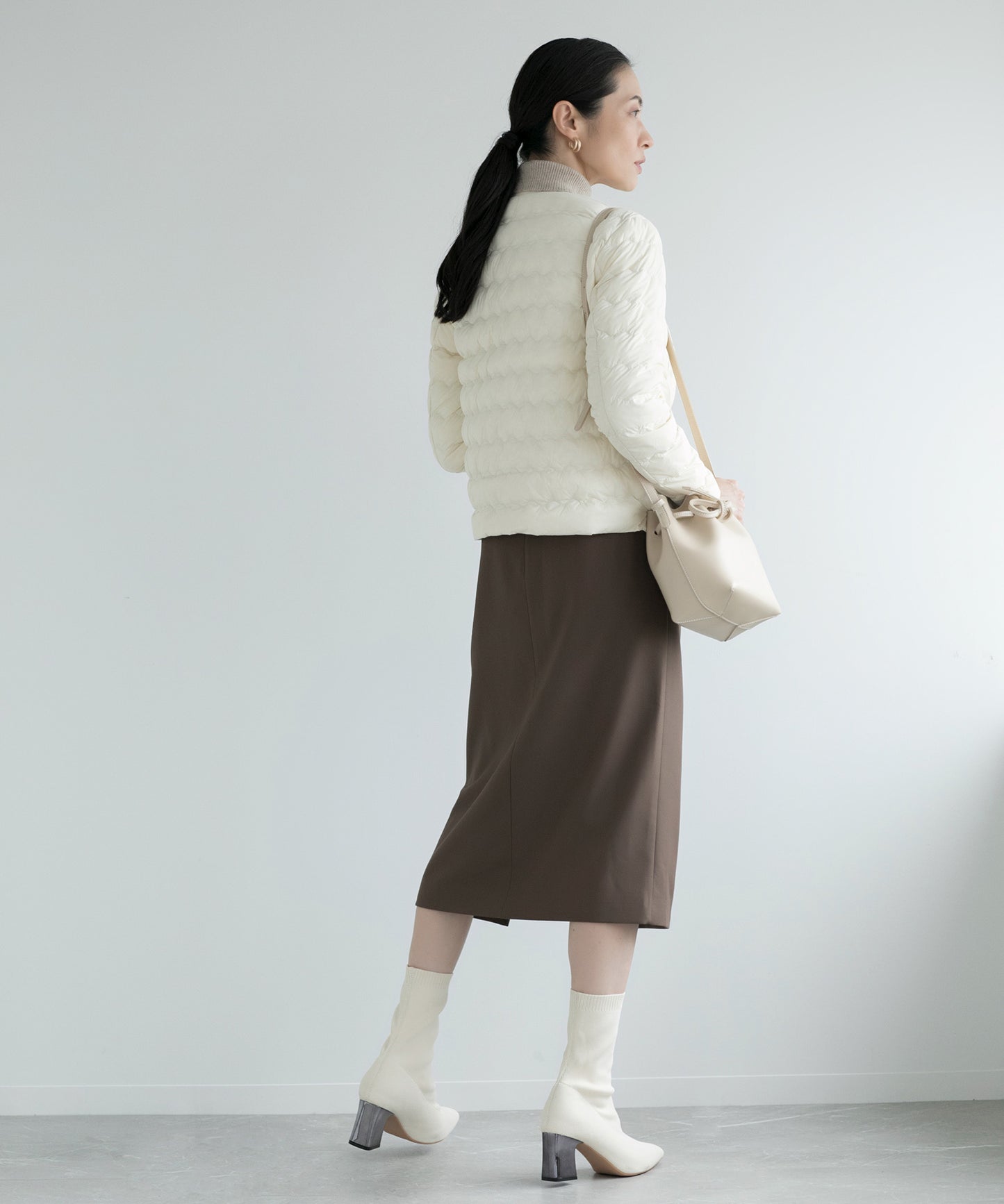 【DECADE】ラウンドネックダウンジャケット