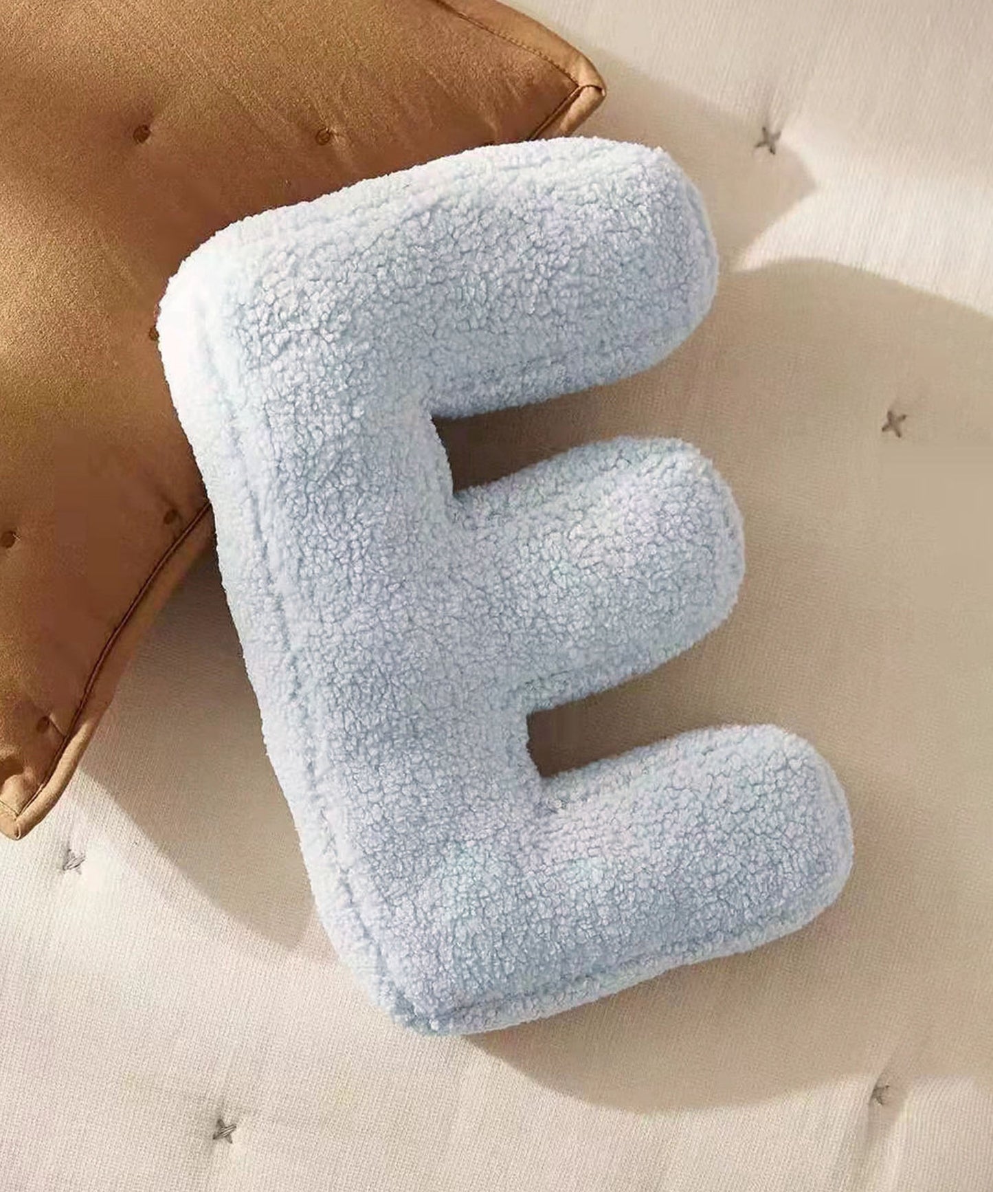 アルファベットイニシャルクッション