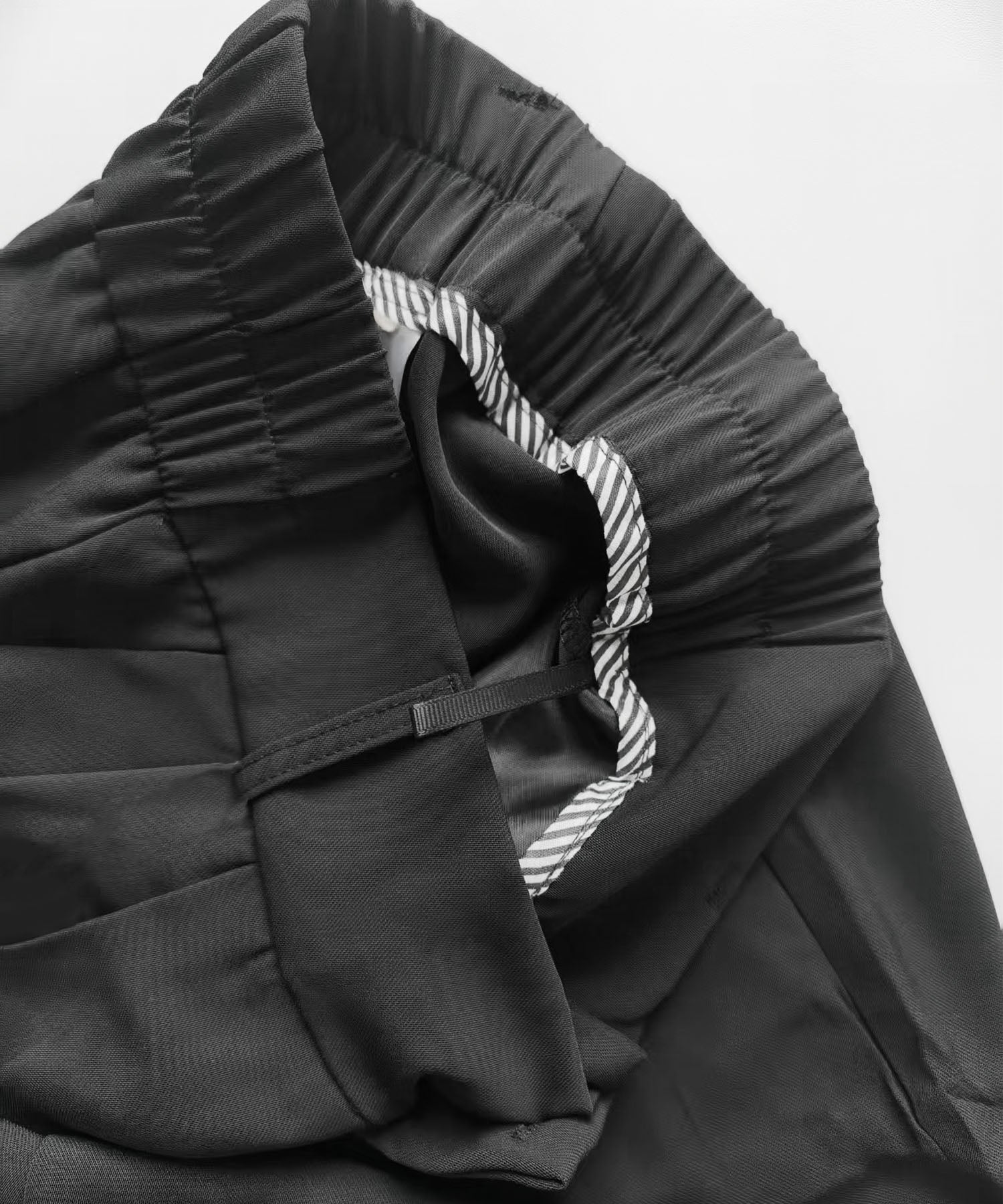 aimoha/ハイウエストタックパンツ