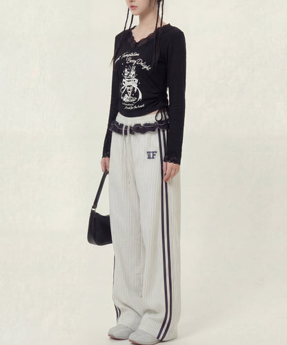 HOOK　for girls -original-　レースVネックプリントシャーリングトップス