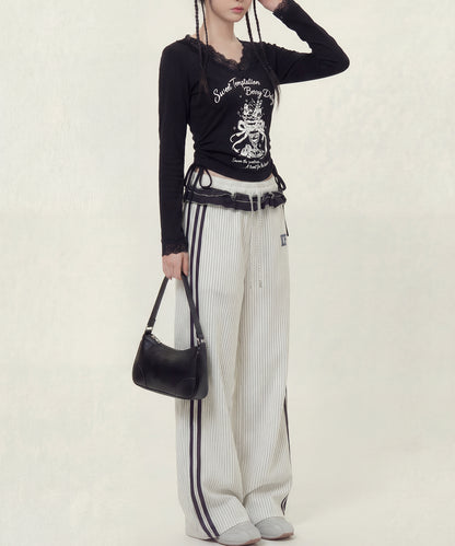 HOOK　for girls -original-　レースVネックプリントシャーリングトップス