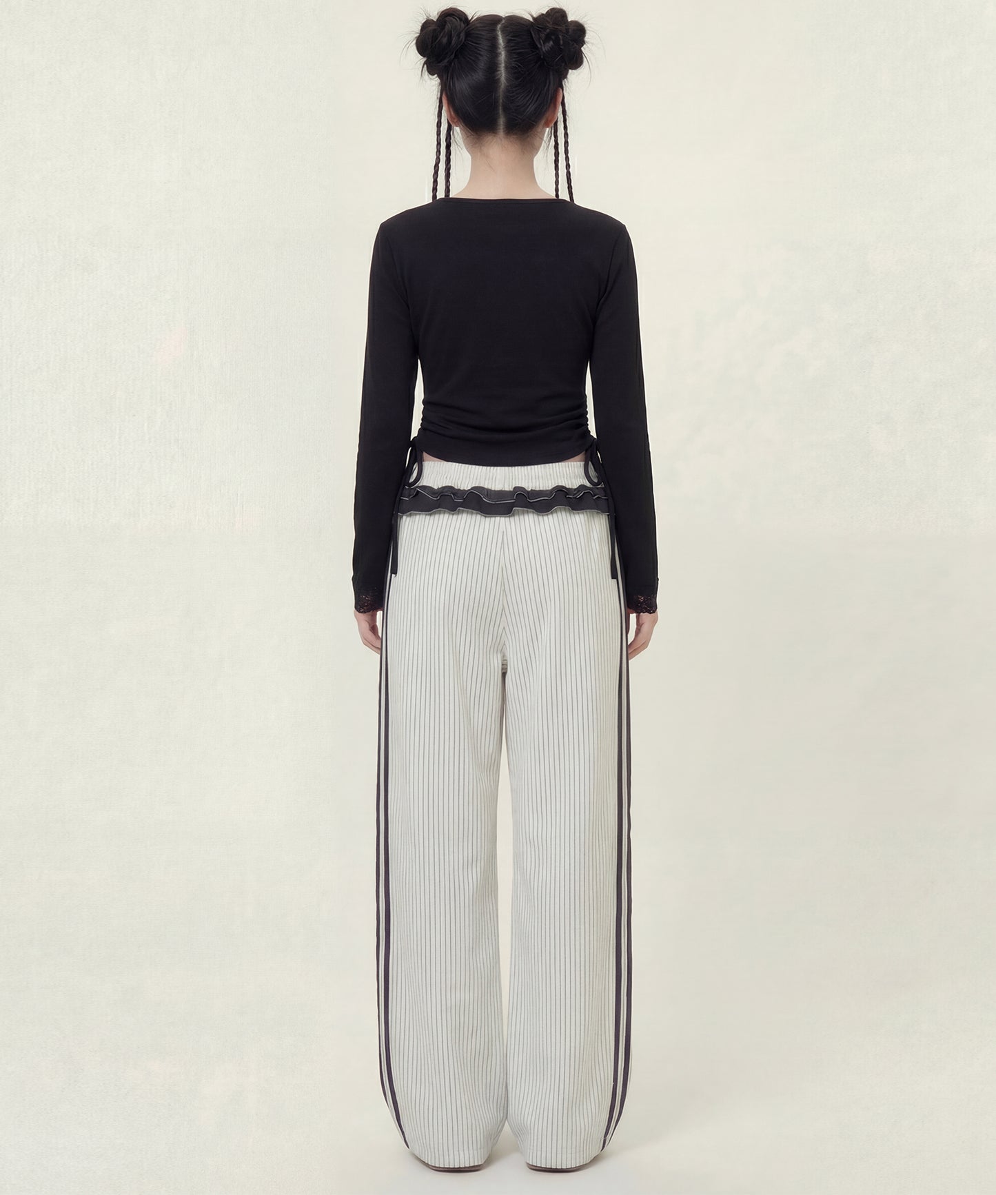 HOOK　for girls -original-　レースVネックプリントシャーリングトップス