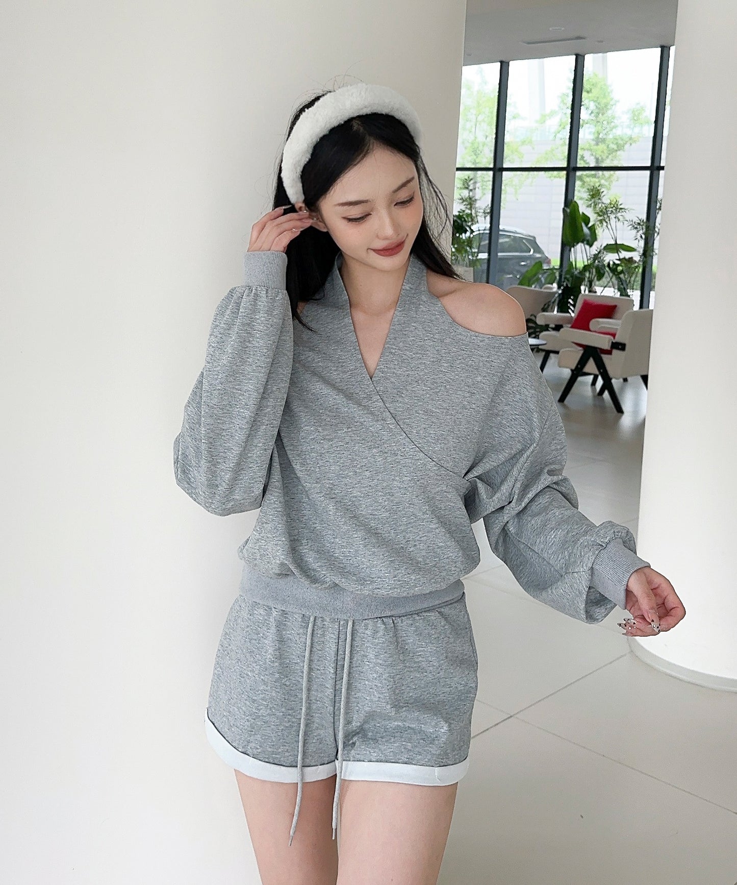 【Jasmine】肩見せスウェット+ウェットショートパンツ
