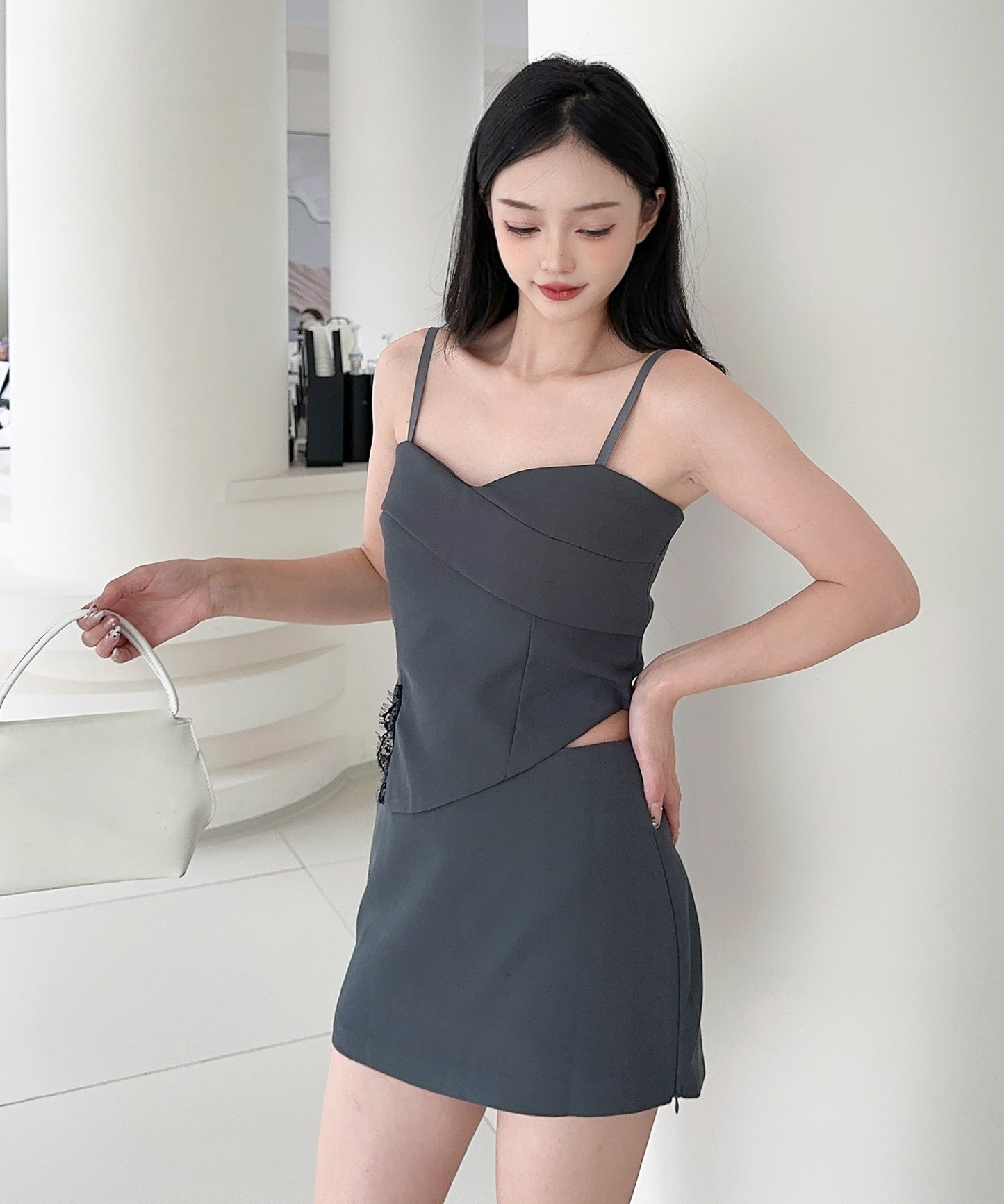 【Jasmine】ショート丈ジャケット＋アシンメトリーキャミ＋スカート