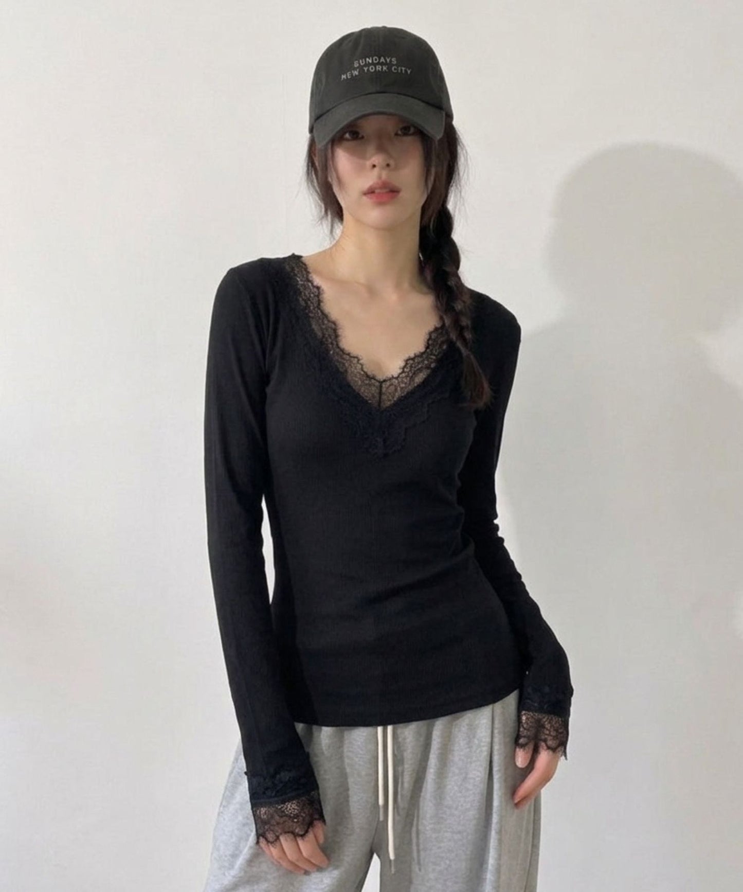 aimoha/レース付きVネックリブニットトップス