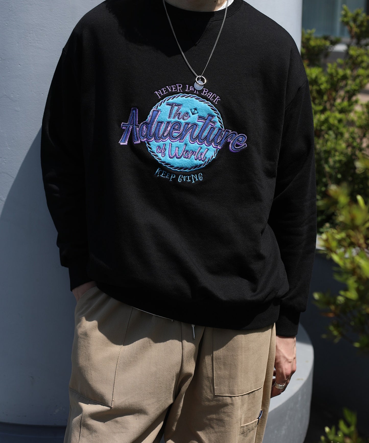 [HOOK -original-] Standard all-embroidered pop-style sweatshirt