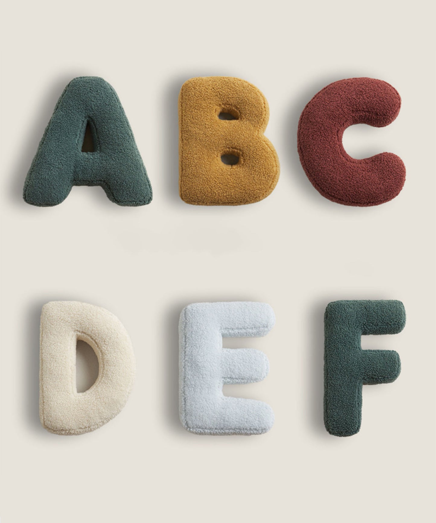 アルファベットイニシャルクッション