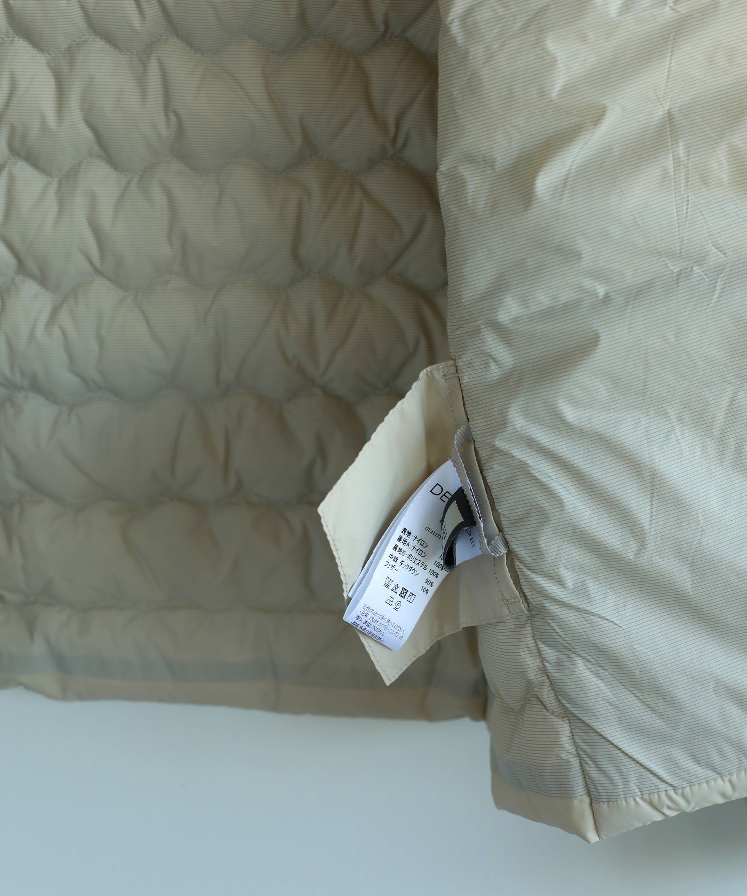 【DECADE】ラウンドネックダウンジャケット