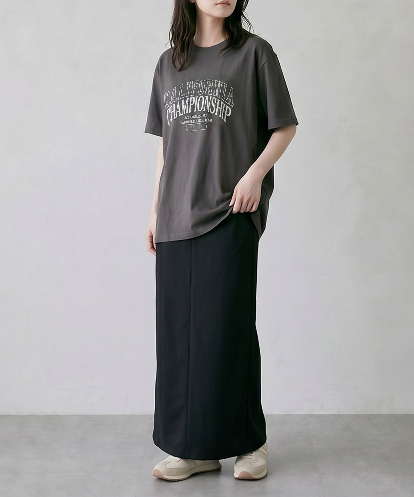 aimoha/カレッジロゴプリントTシャツ