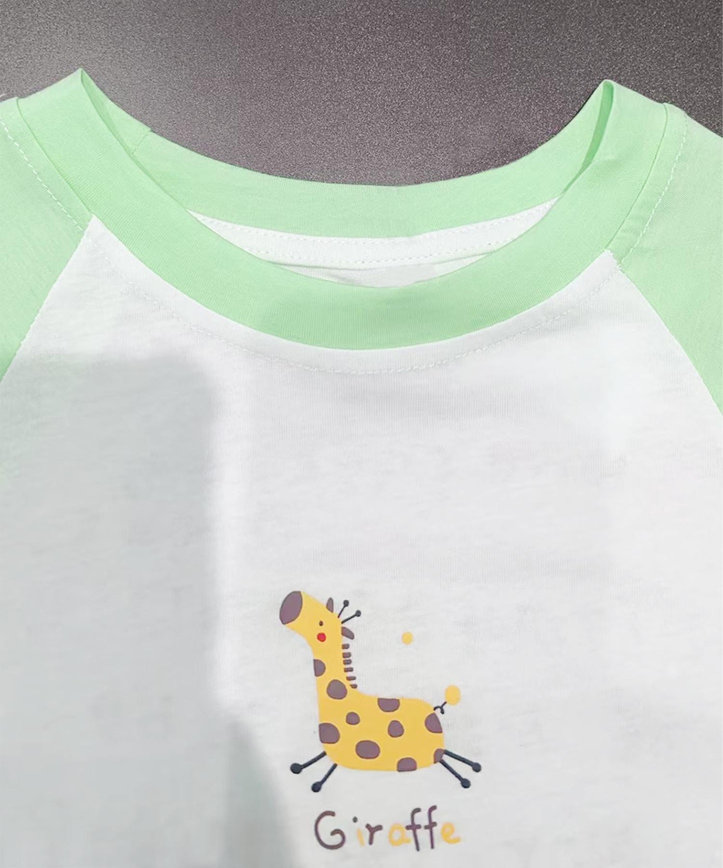 【aimoha KIDS】カジュアルプリントTシャツ-蝶- (SS)