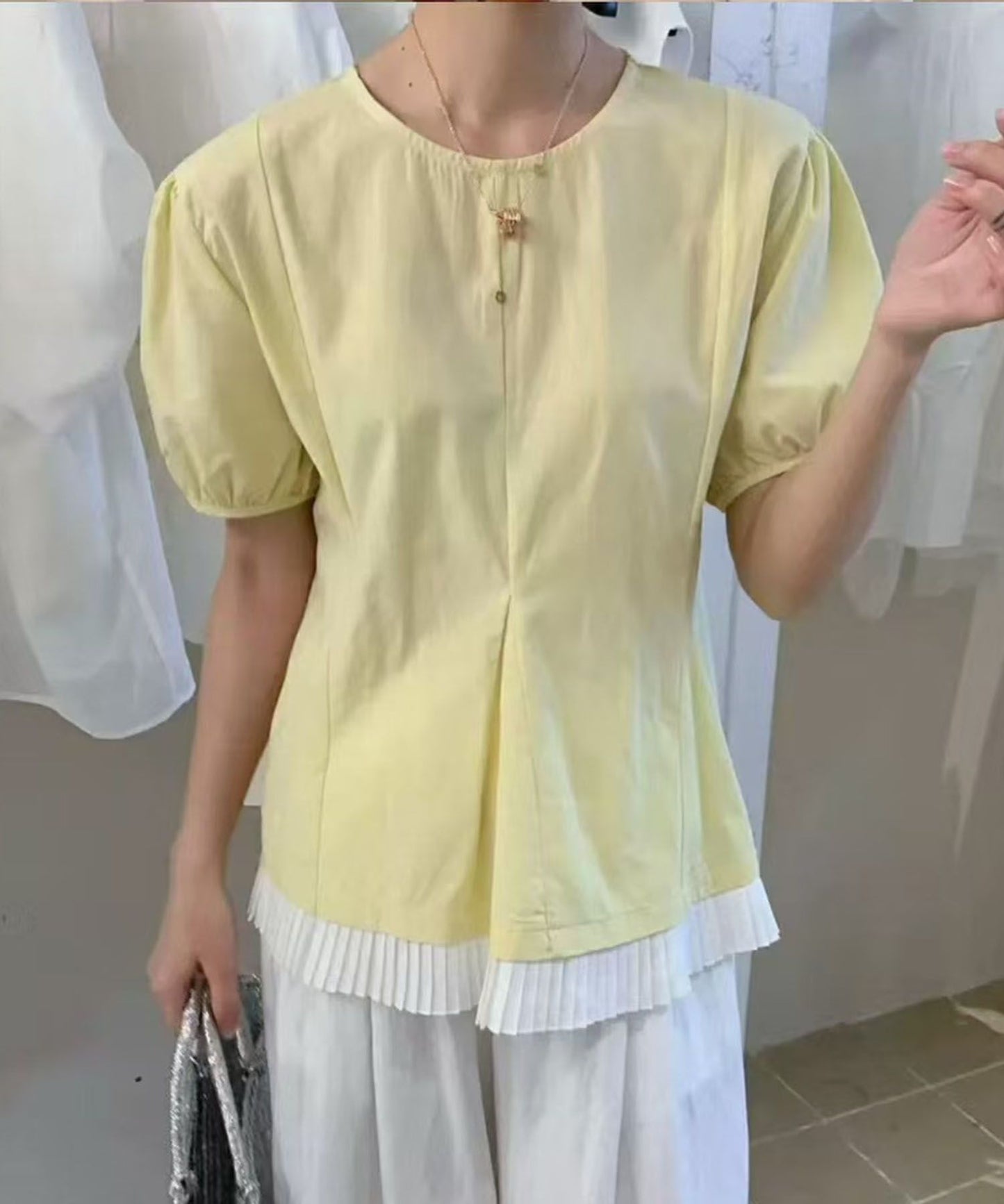 裾プリーツデザイン フレアTシャツ