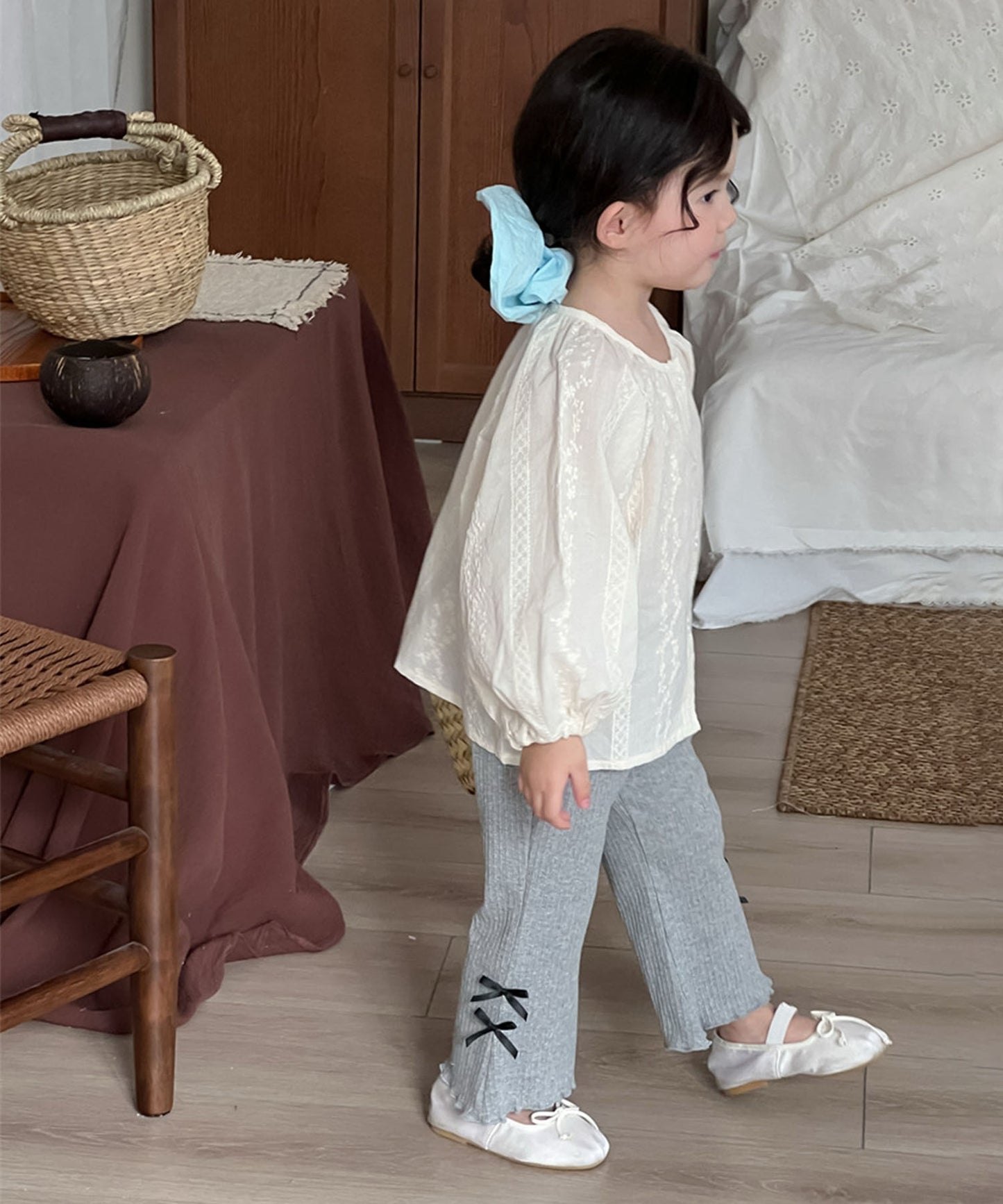 【aimoha-KIDS-】キッズ　サイドリボンリブフレアパンツ