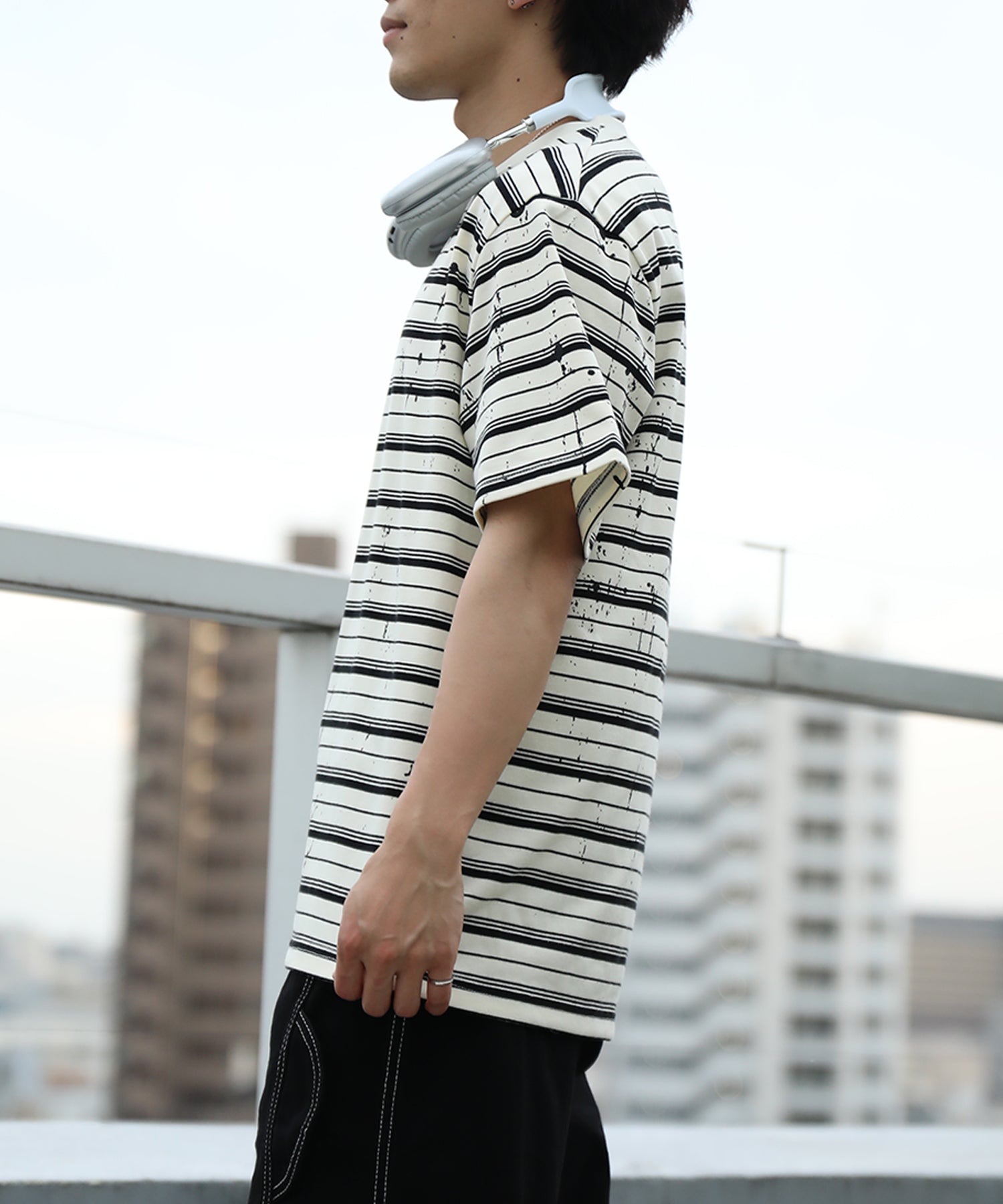HOOK ペイントスプラッシュ × ボーダー 半袖 Tシャツ (SS)