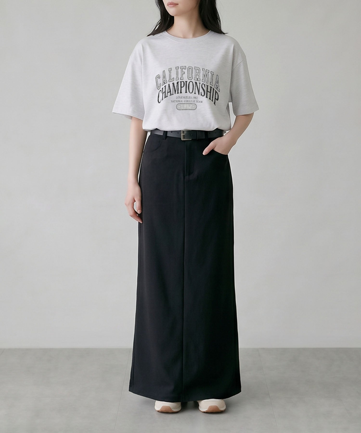 aimoha/カレッジロゴプリントTシャツ – 《公式》moremore（モアモア）