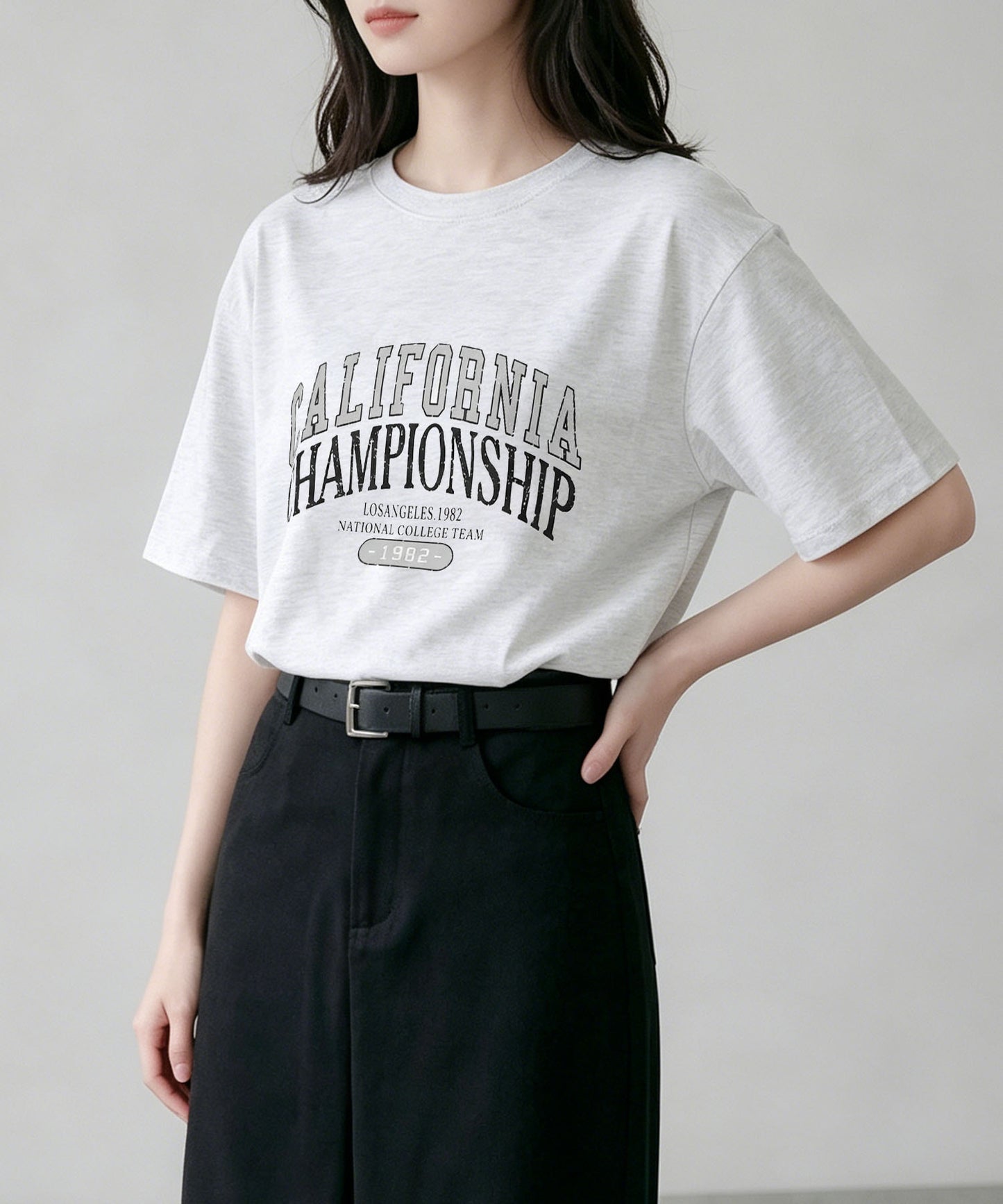 aimoha/カレッジロゴプリントTシャツ