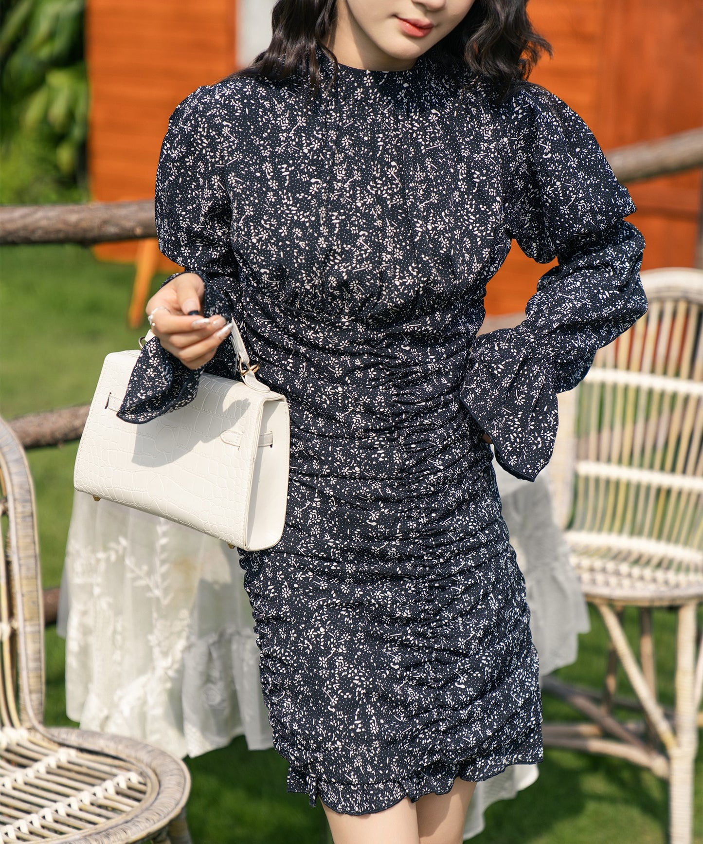 【Jasmine】スタンドカラーパワショル花柄ミニワンピース　（OG)