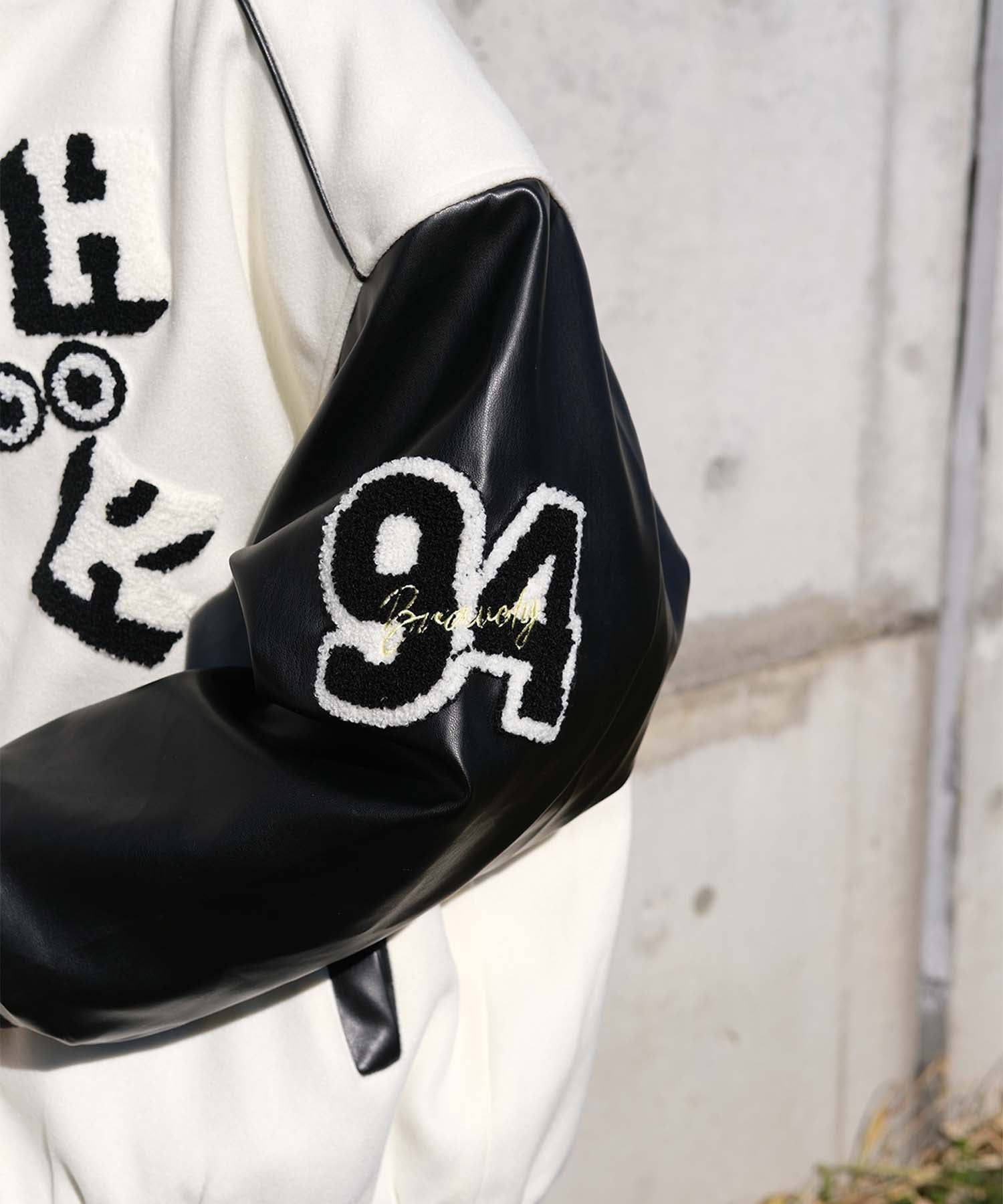 HOOK -original-　サガラ刺繍ワッペンスタジャン