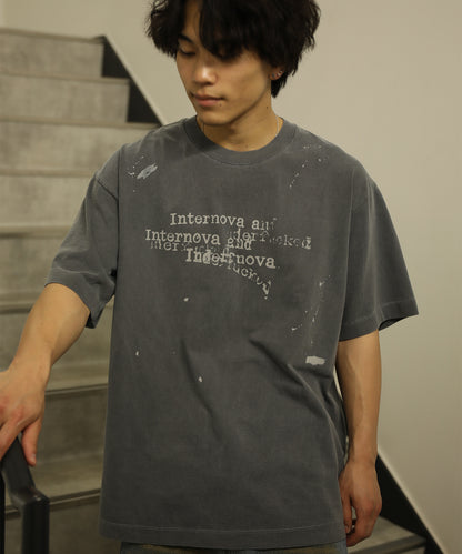 HOOK タイプライター × ペイントスプラッシュ ウォッシュ オーバーサイズT (SS)