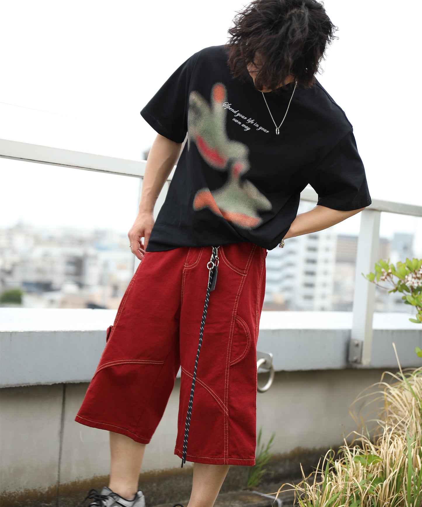 HOOK ブラーアート × スローガン グラフィックT (SS)