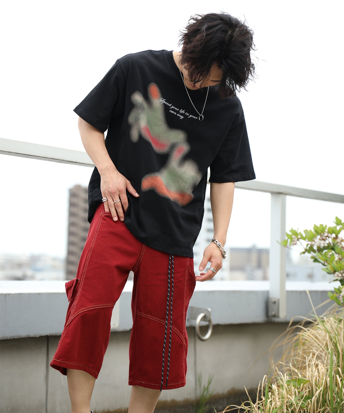 HOOK ブラーアート × スローガン グラフィックT (SS)