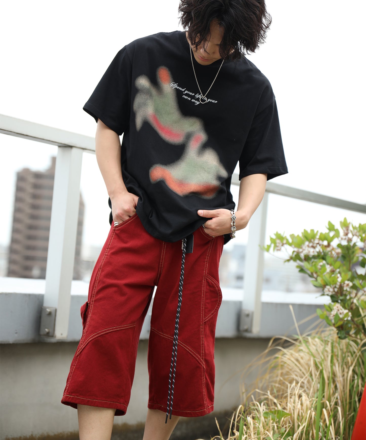 HOOK ブラーアート × スローガン グラフィックT (SS)