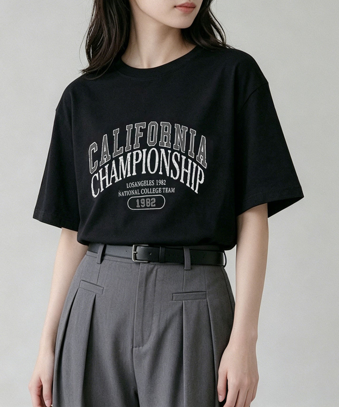 aimoha/カレッジロゴプリントTシャツ