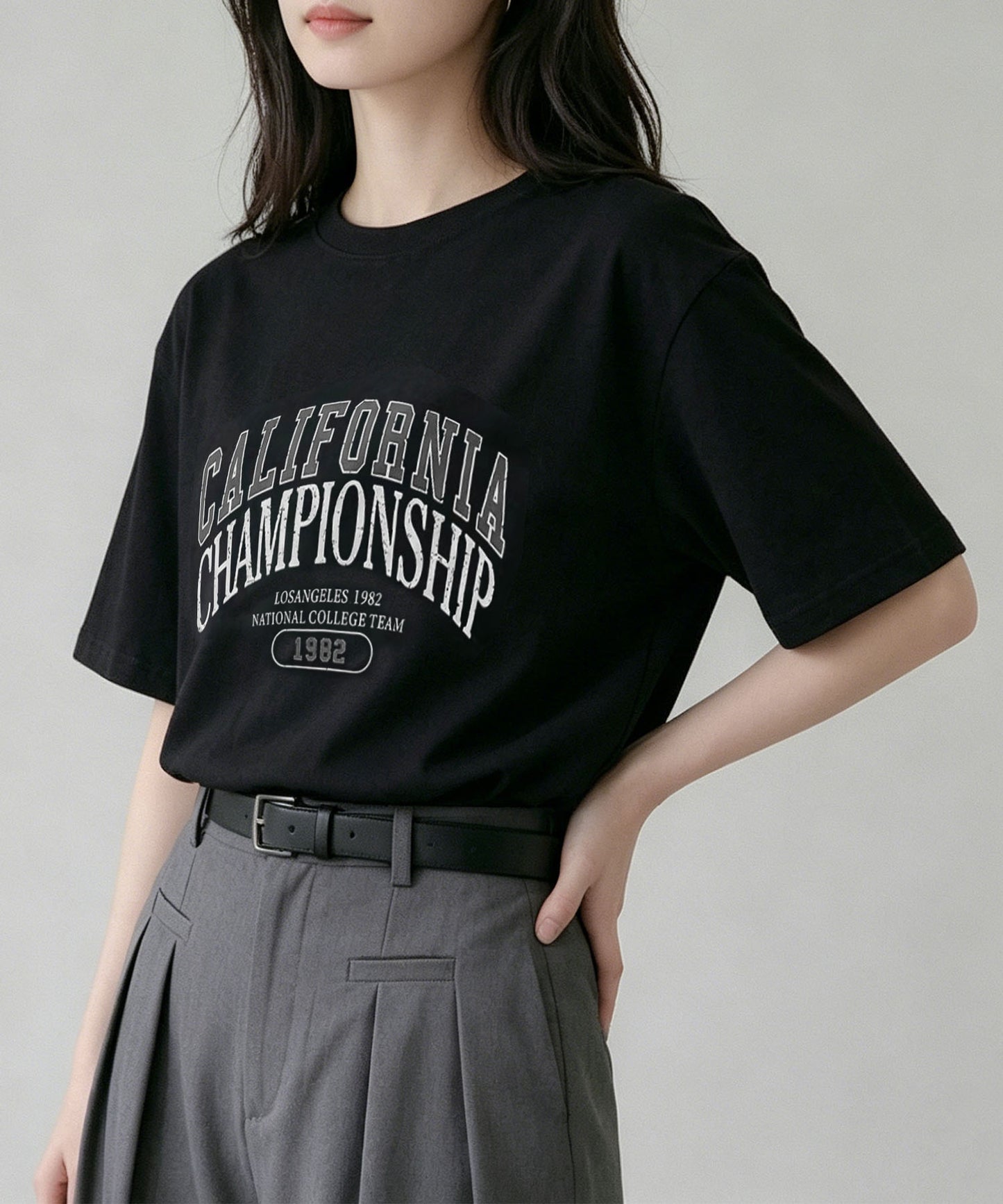 aimoha/カレッジロゴプリントTシャツ