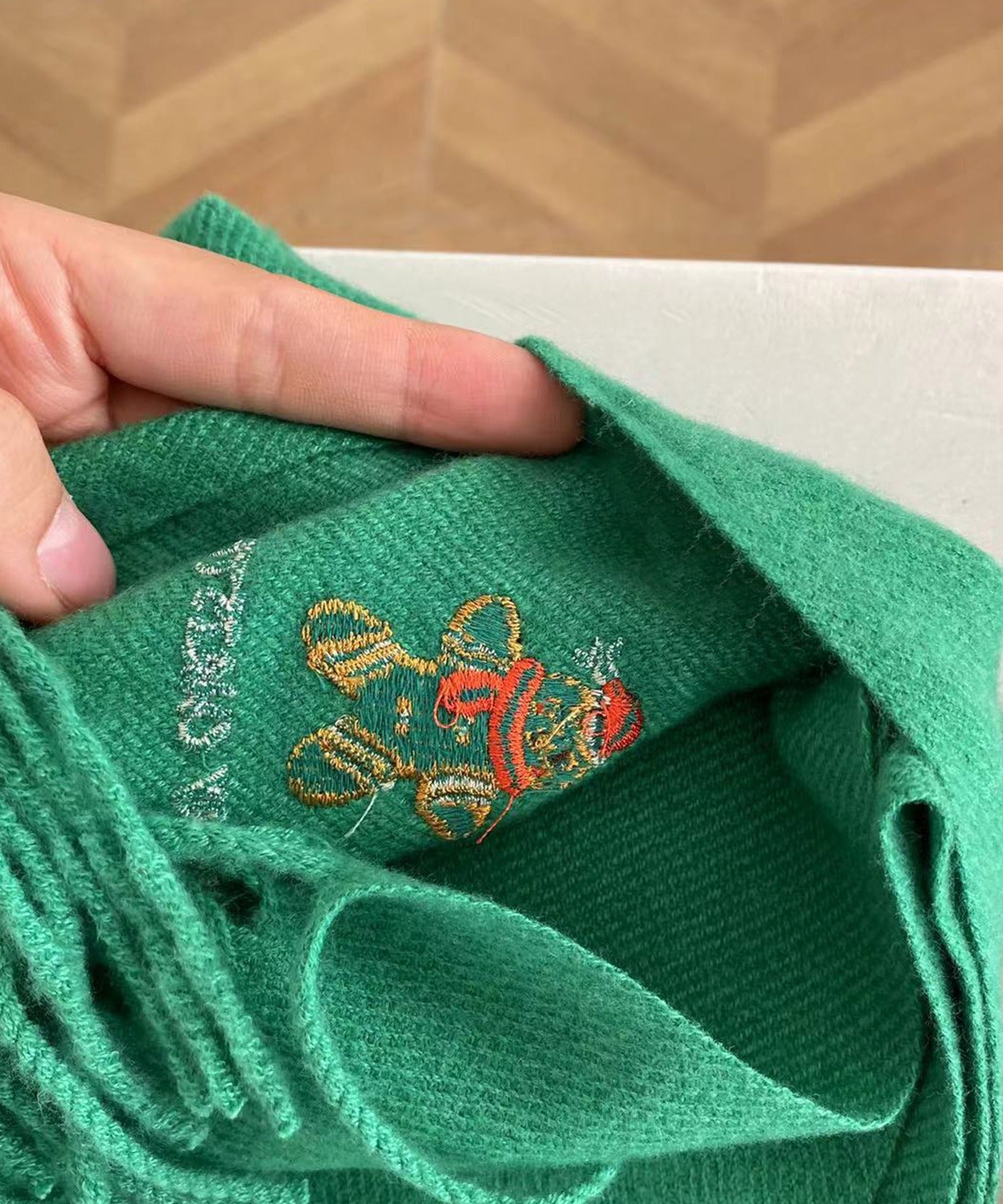 クリスマスワンポイント刺繍マフラー – 《公式》moremore