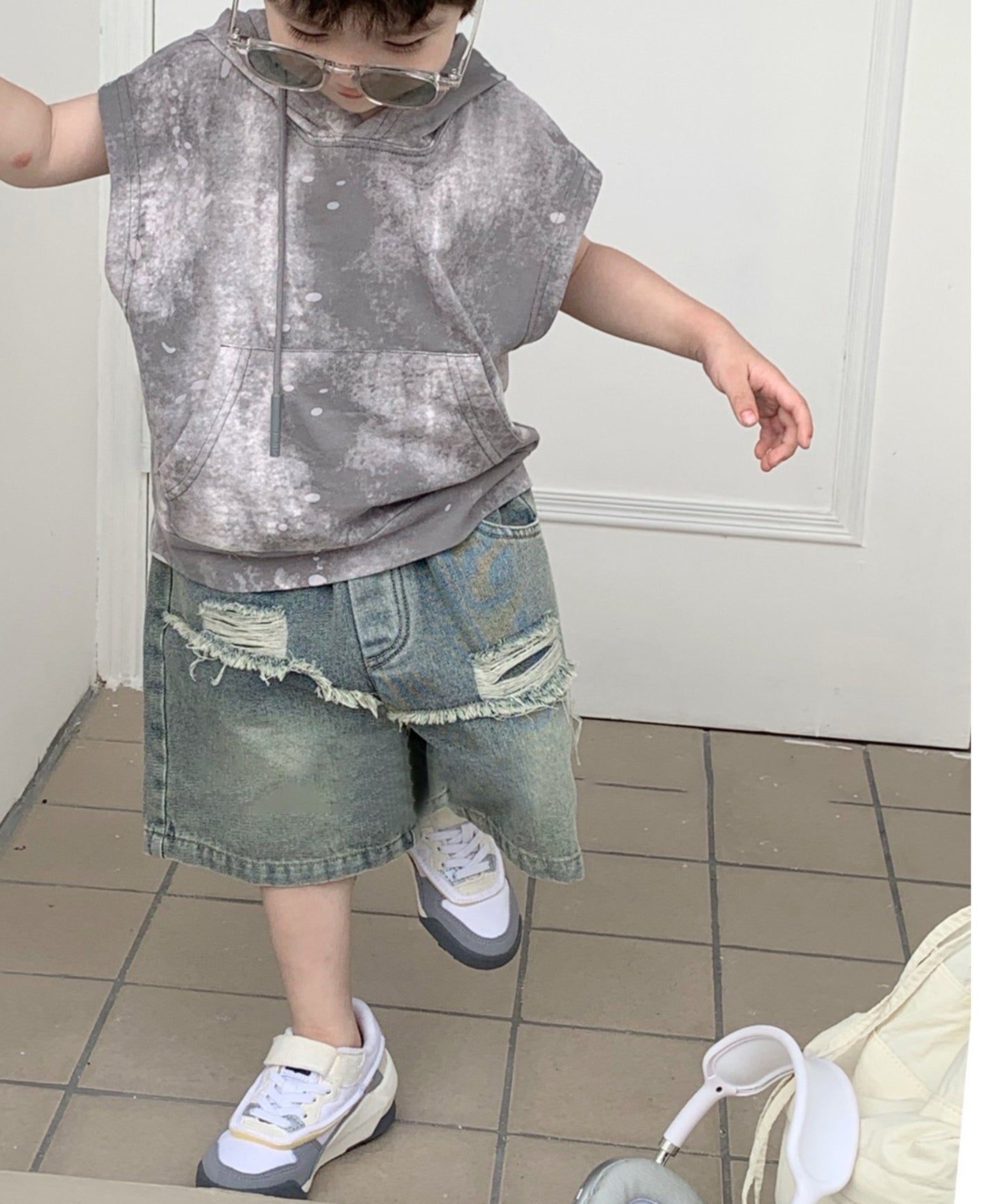 【aimoha-KIDS-】子供服　ポケット付きパーカーベスト